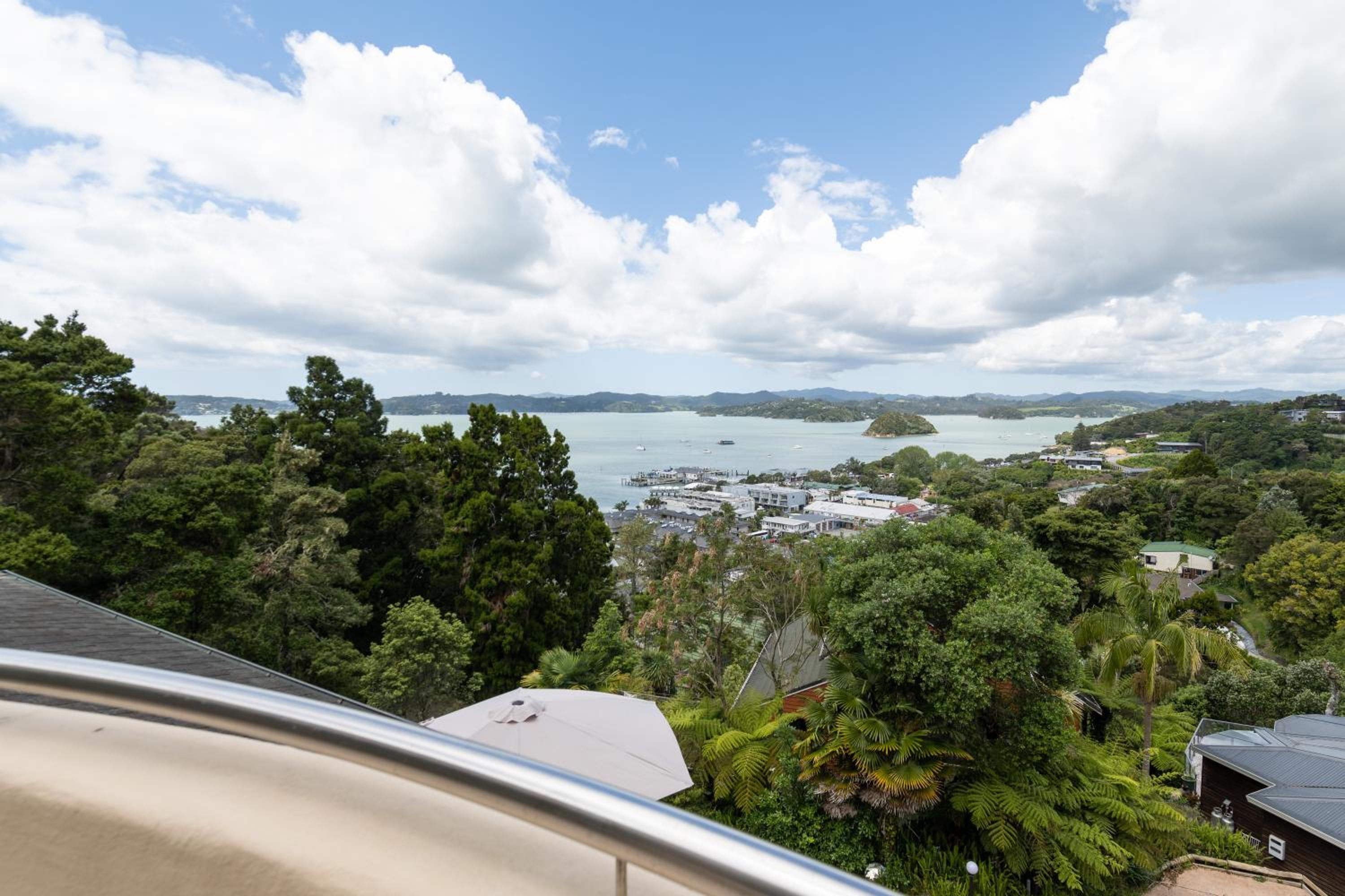 Bayview Panorama - Paihia Holiday Home view 2