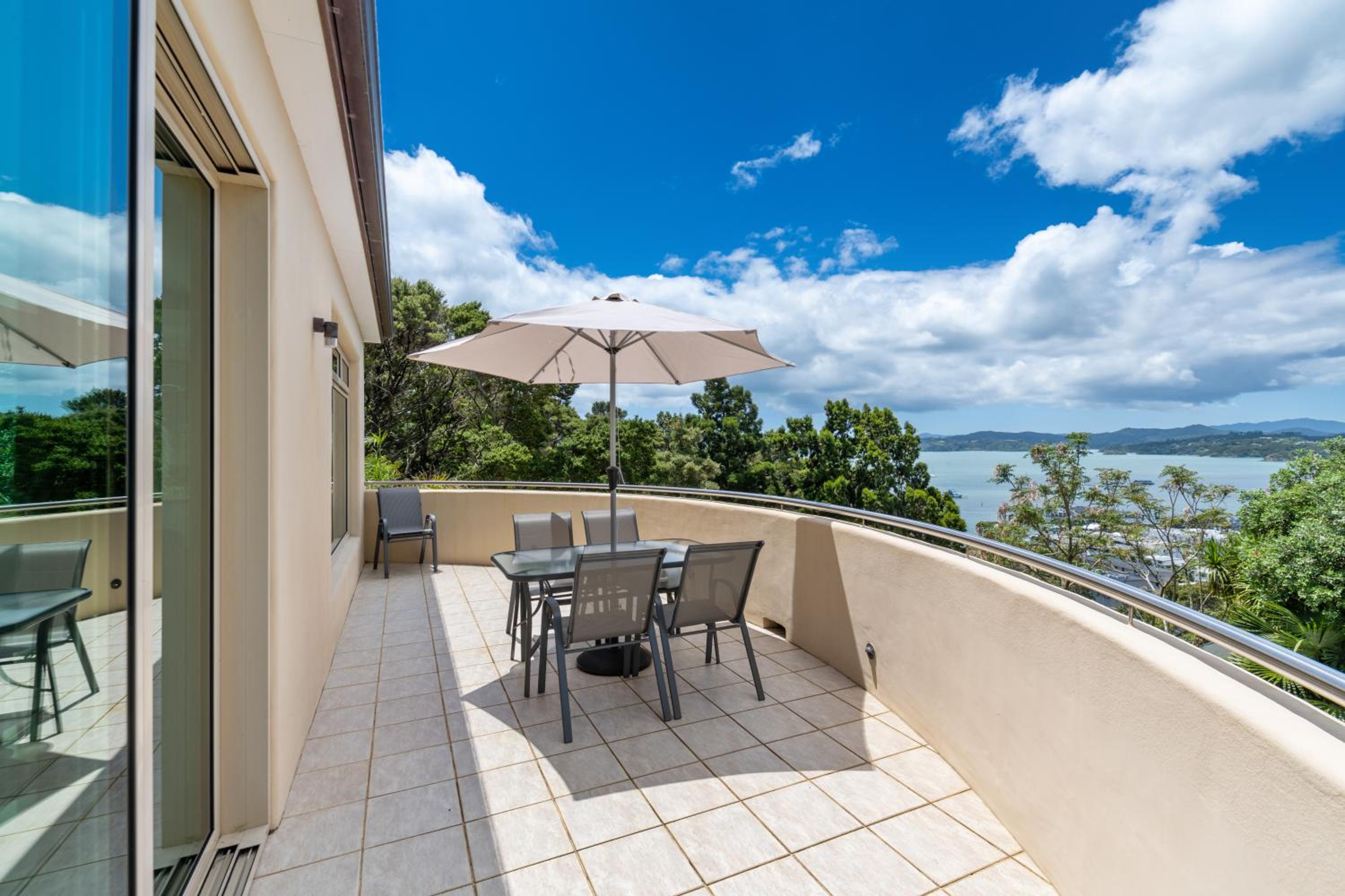 Bayview Panorama - Paihia Holiday Home view 3