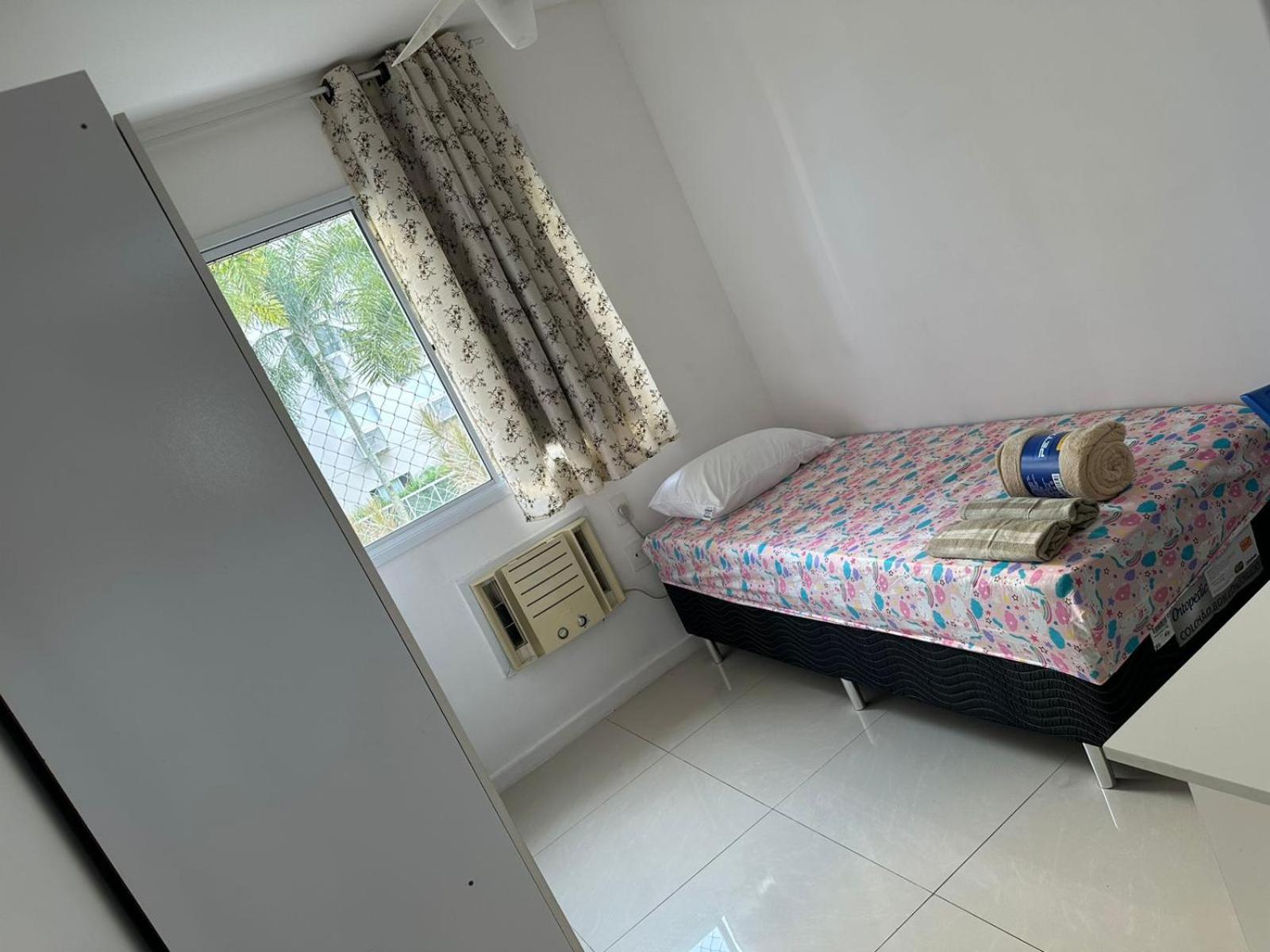 Excelente apartamento a 5 minutos da praia e shopping