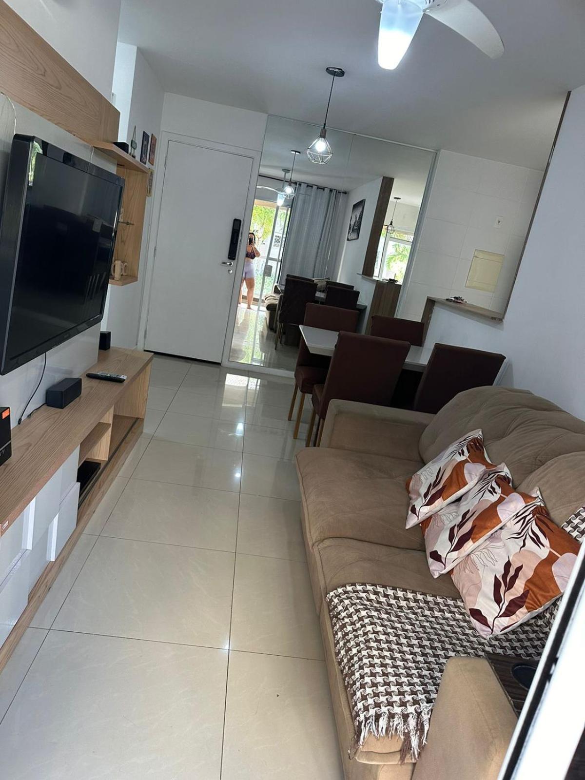 Excelente apartamento a 5 minutos da praia e shopping
