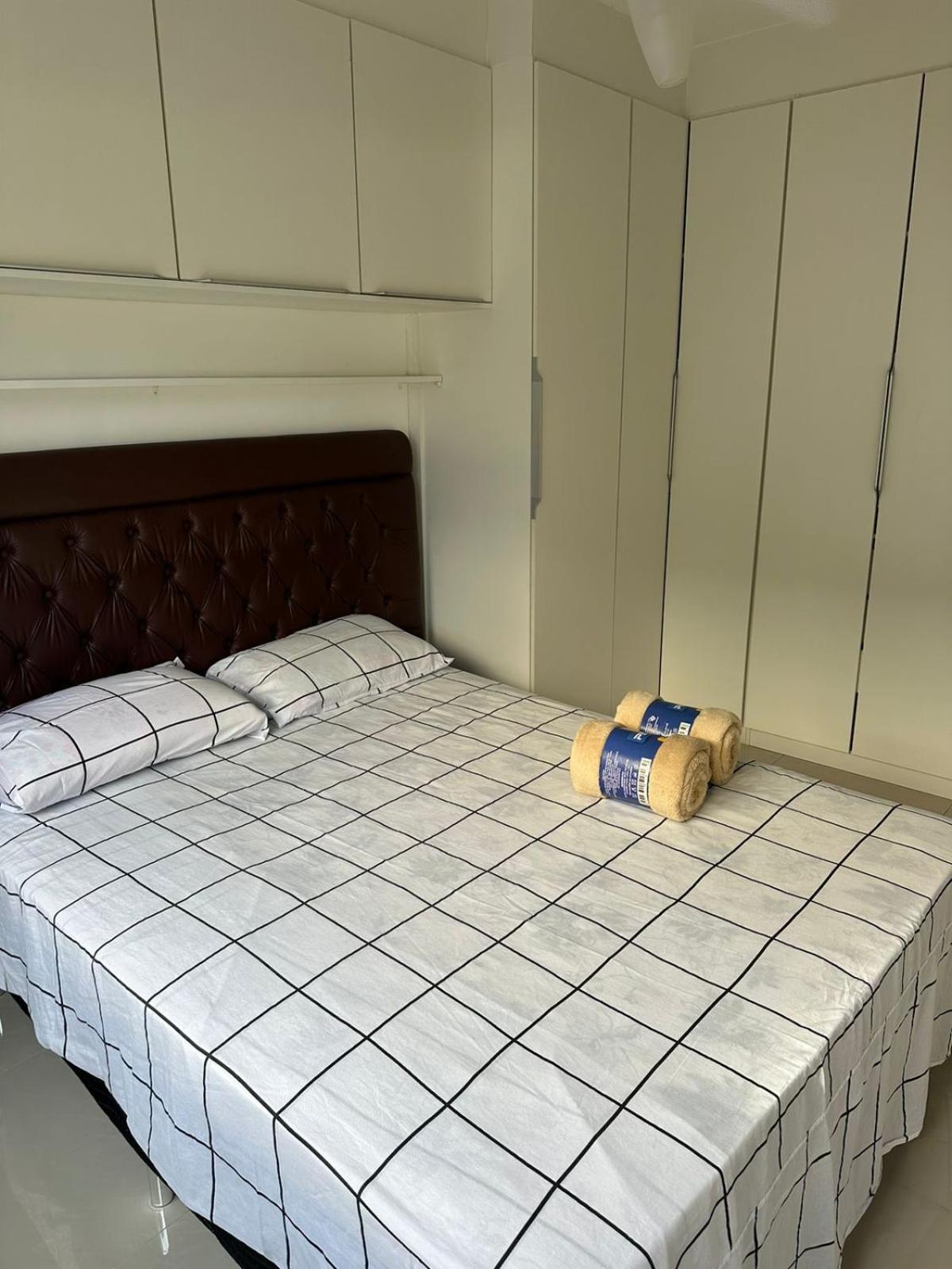 Excelente apartamento a 5 minutos da praia e shopping