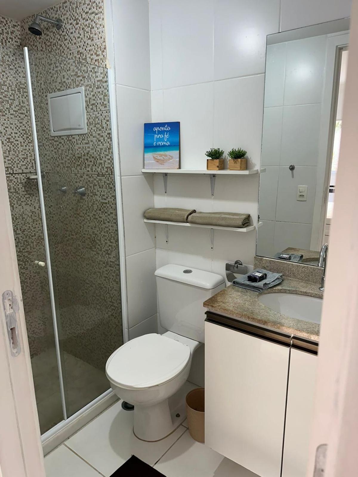 Excelente apartamento a 5 minutos da praia e shopping