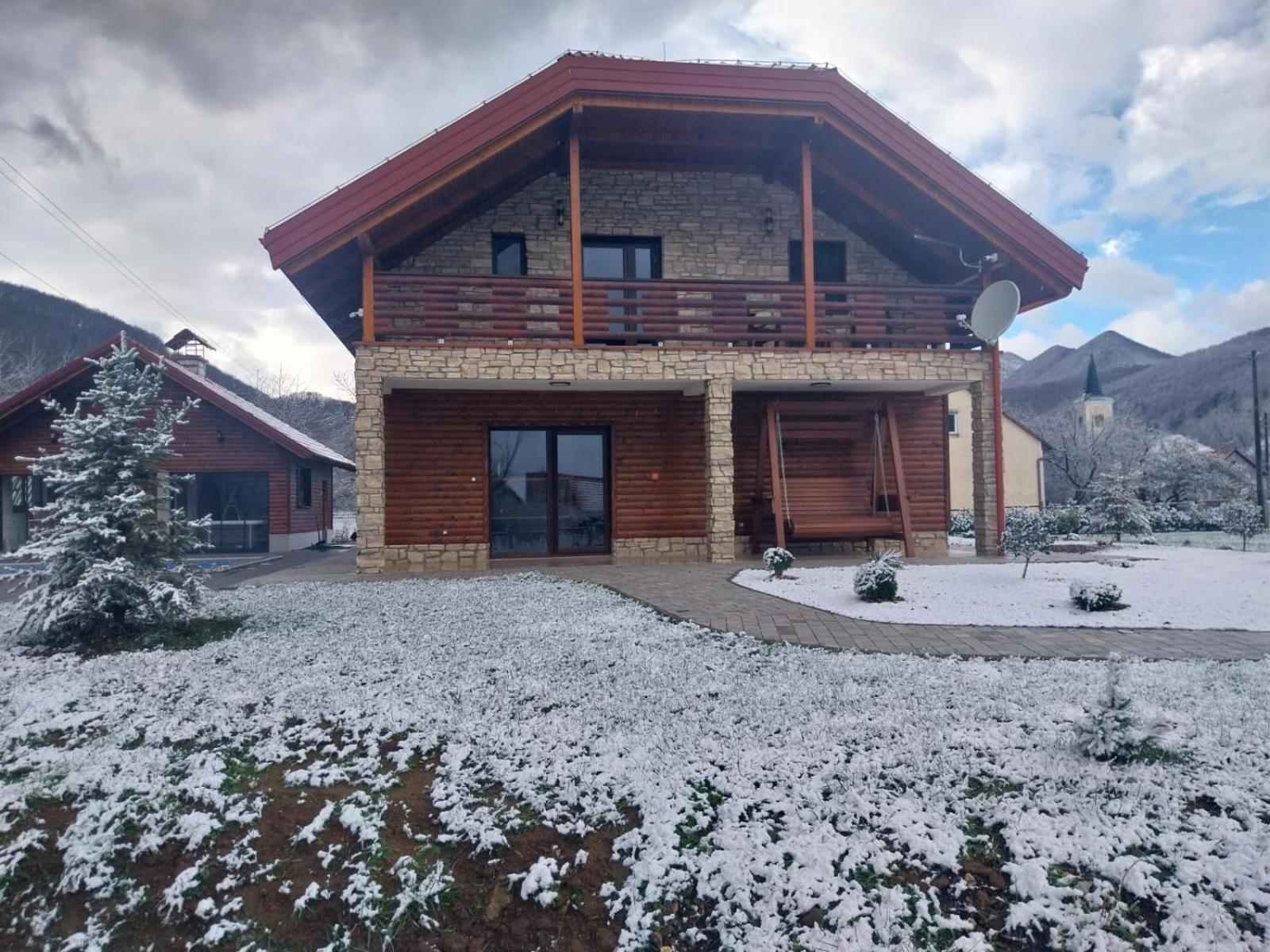 Villa D-IKA view 2