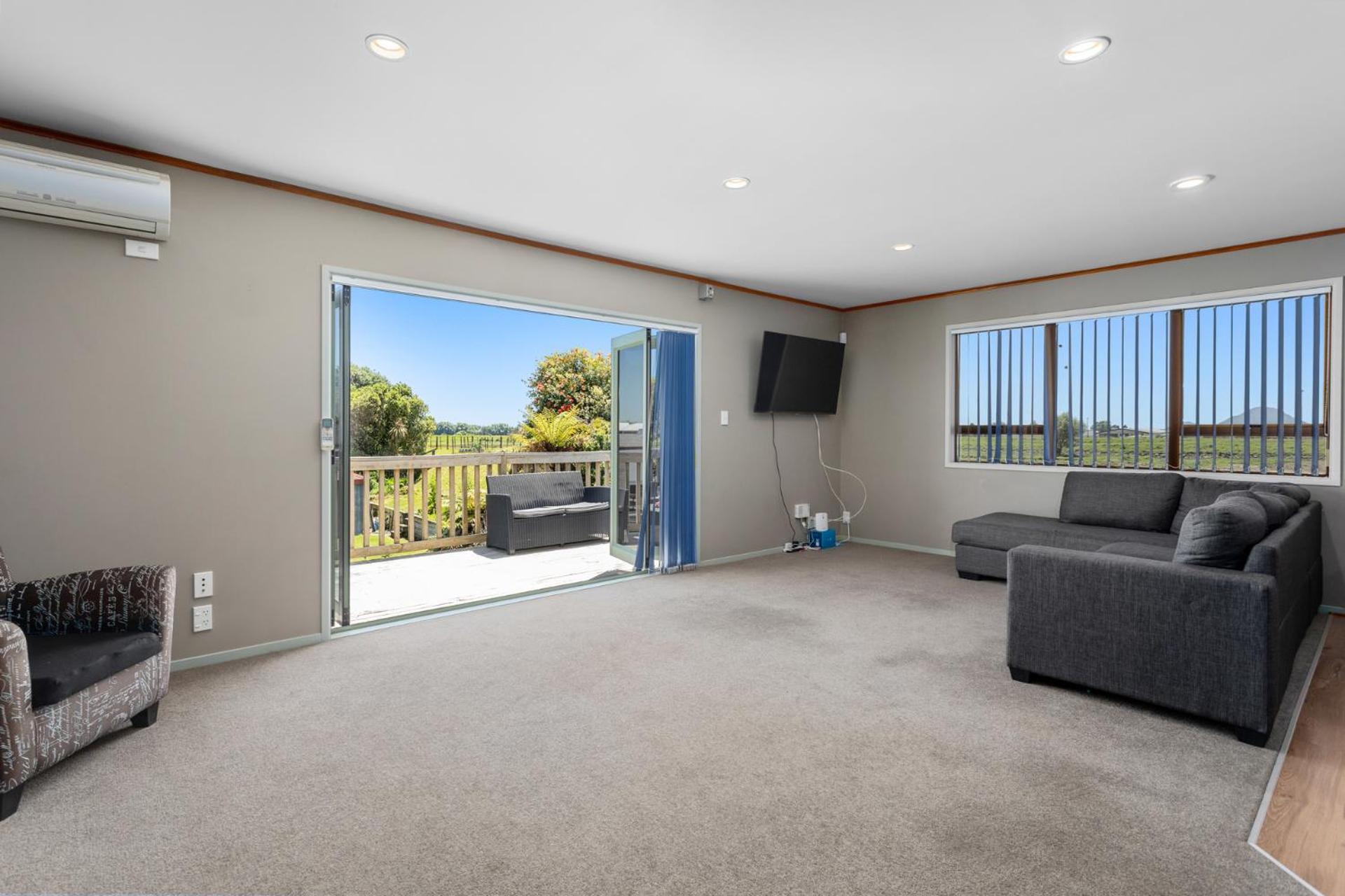 Heavenly on Riverside - Whakatāne Holiday Home view 4