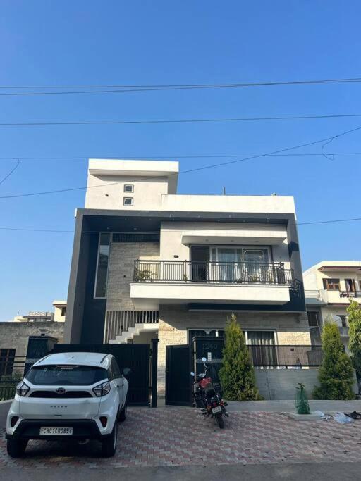 One BHK apartment for two. view 3