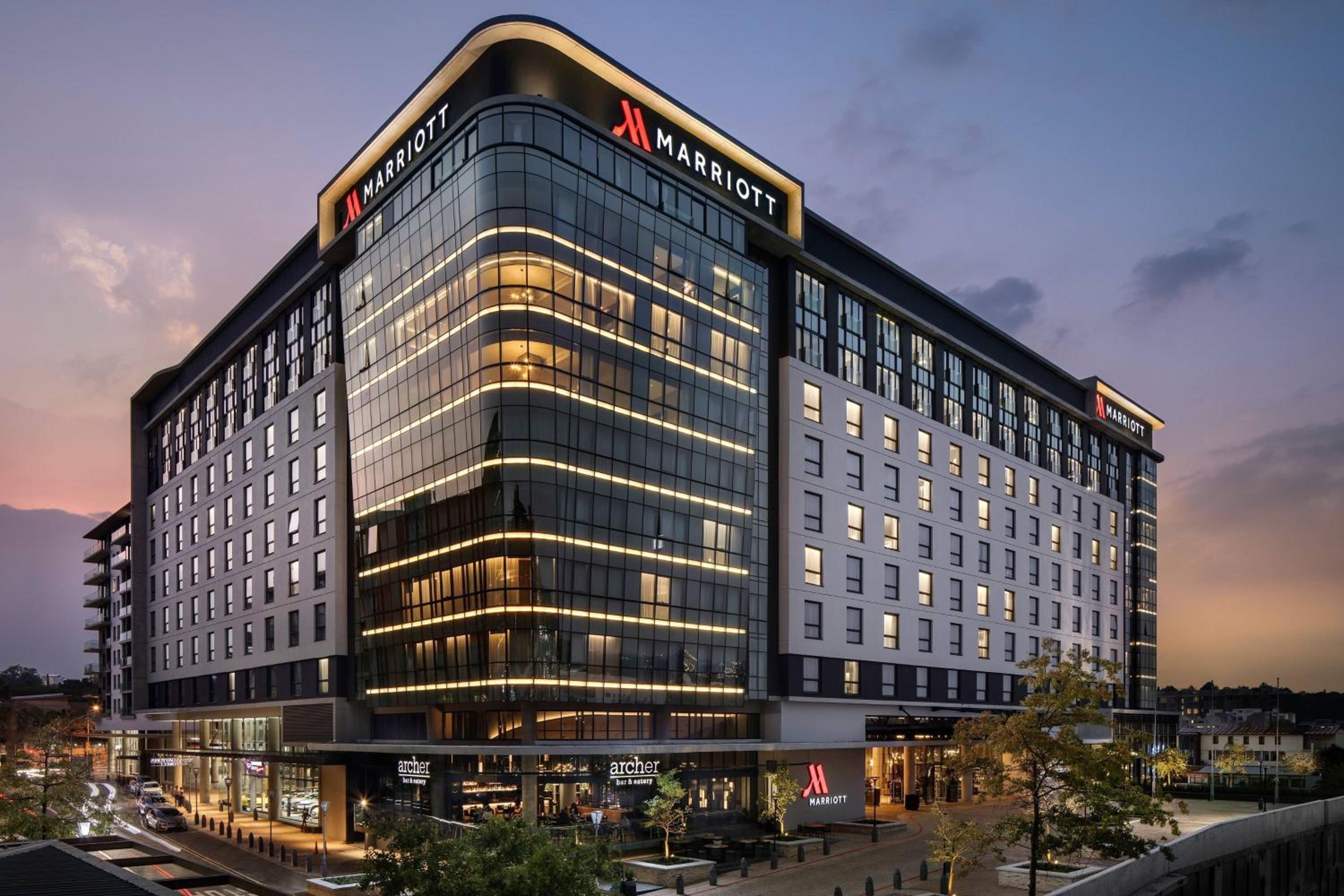 Hotel Marriott Executive Apartments Johannesburg, Melrose Arch - Image 1