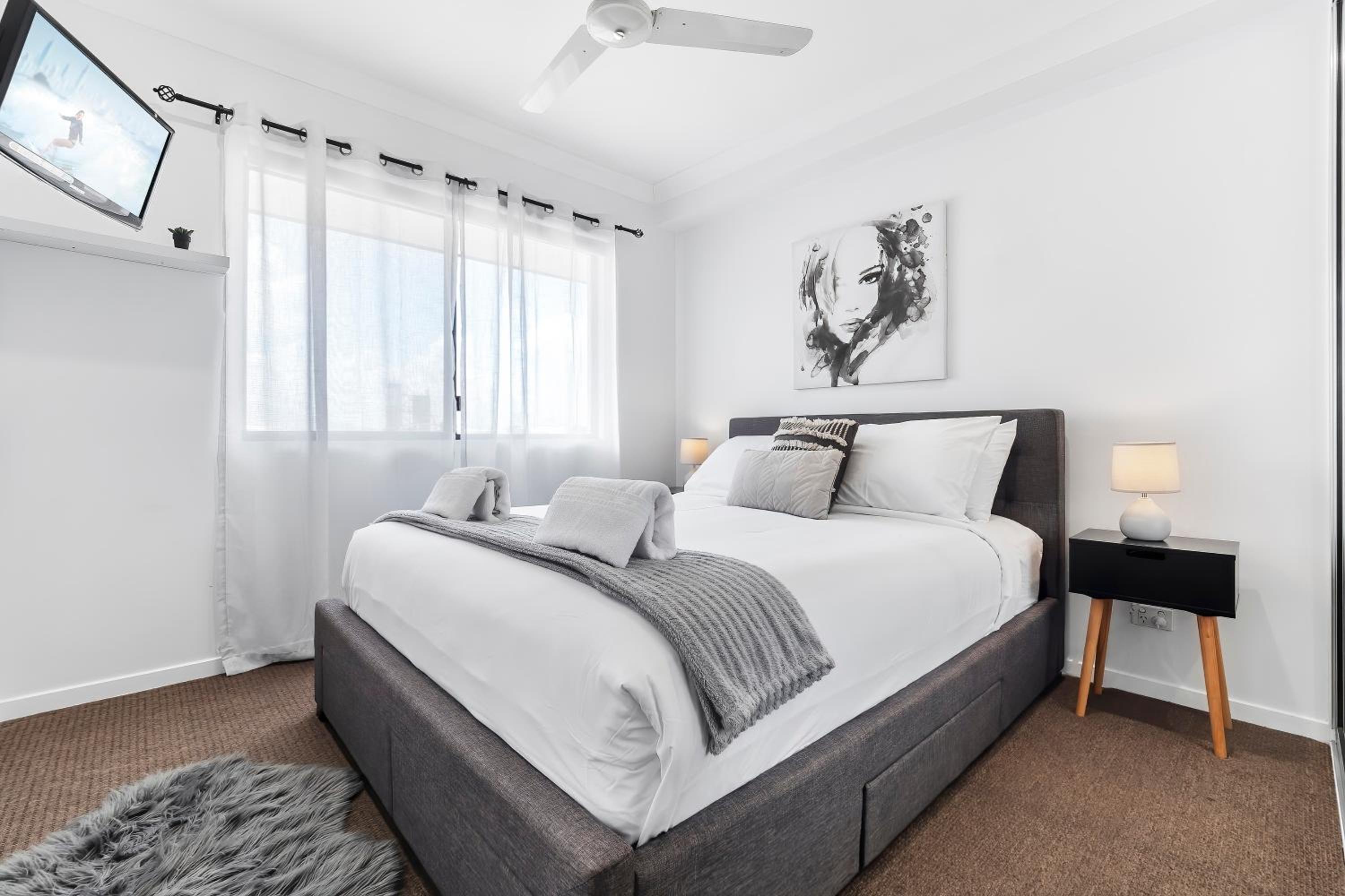 Spacious 3 Bedroom Townhouse in Cairns City
