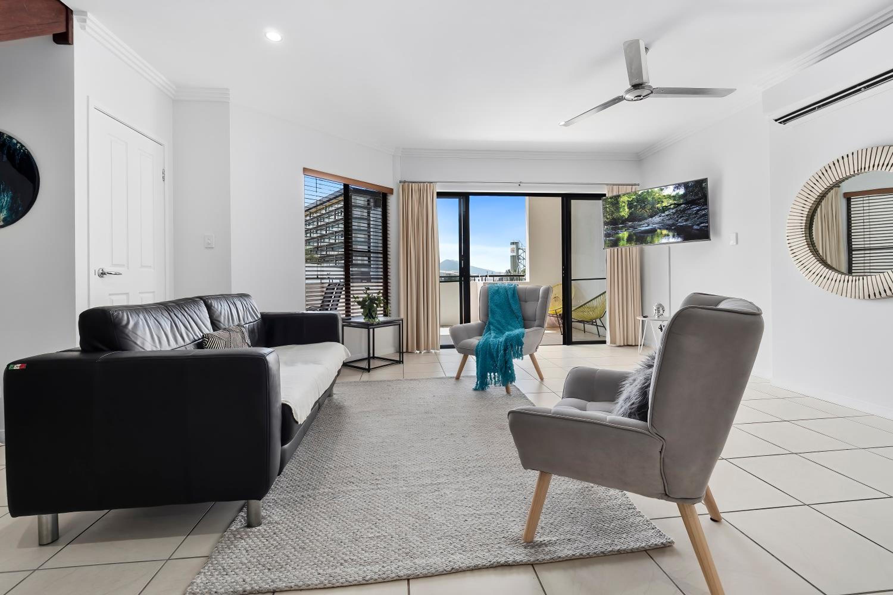 Spacious 3 Bedroom Townhouse in Cairns City