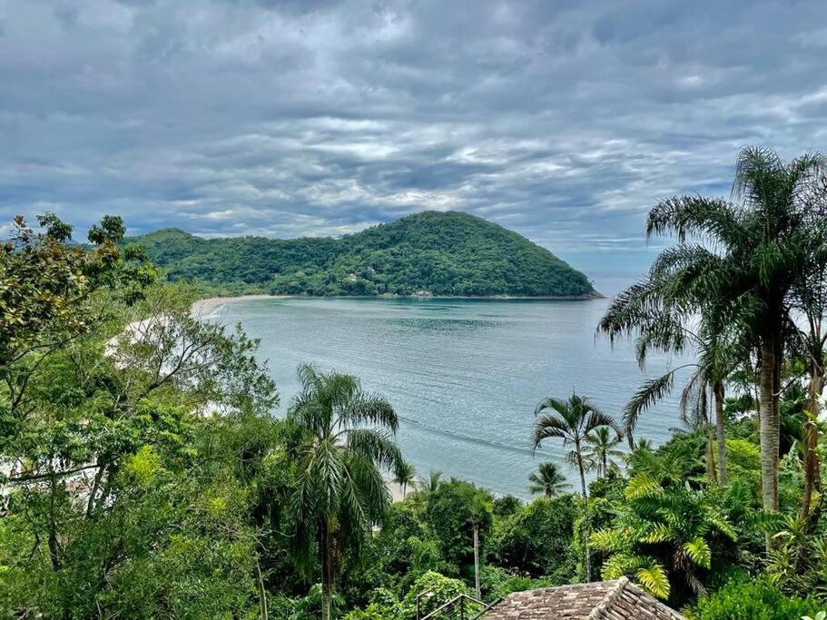 Casa 7 Suítes com Vista para o Mar - Praia Barra do Sahy
