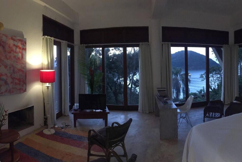 Casa 7 Suítes com Vista para o Mar - Praia Barra do Sahy