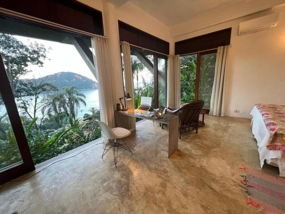 Casa 7 Suítes com Vista para o Mar - Praia Barra do Sahy