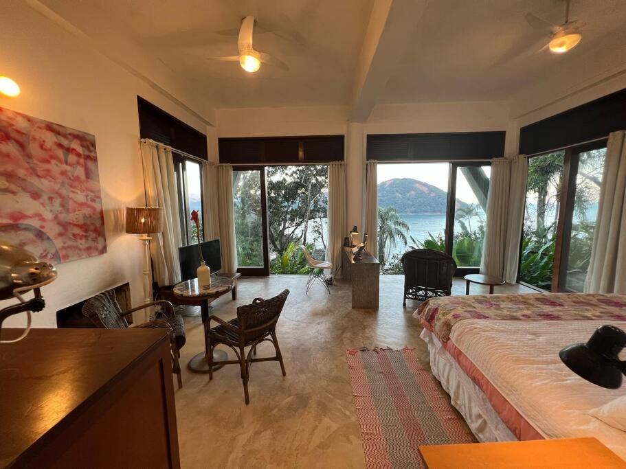 Casa 7 Suítes com Vista para o Mar - Praia Barra do Sahy