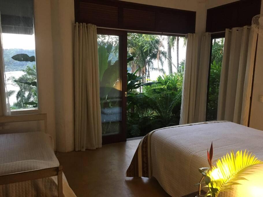 Casa 7 Suítes com Vista para o Mar - Praia Barra do Sahy