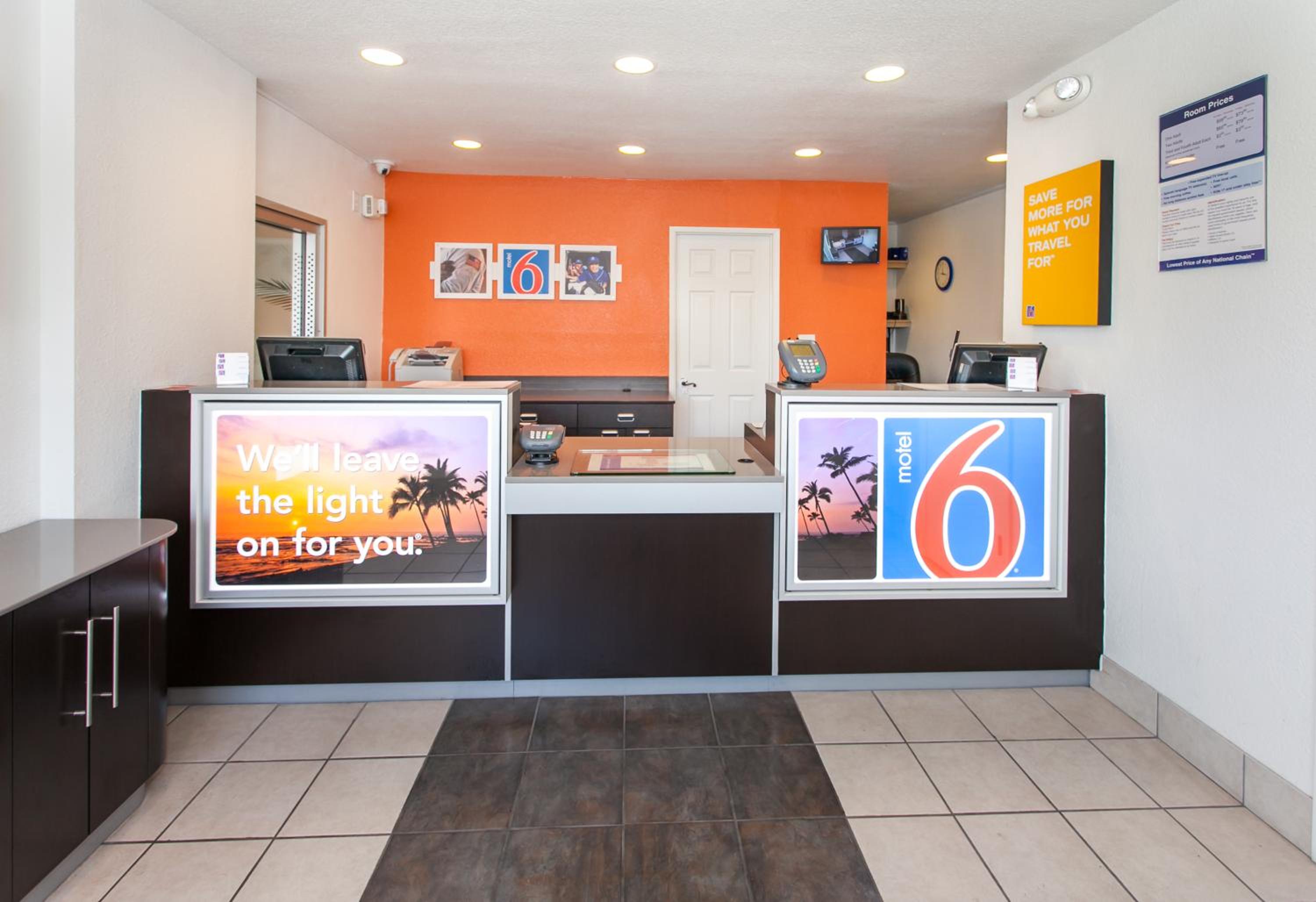 Rosemead Vacations - Motel 6-Rosemead, CA - Los Angeles - Property Image 14