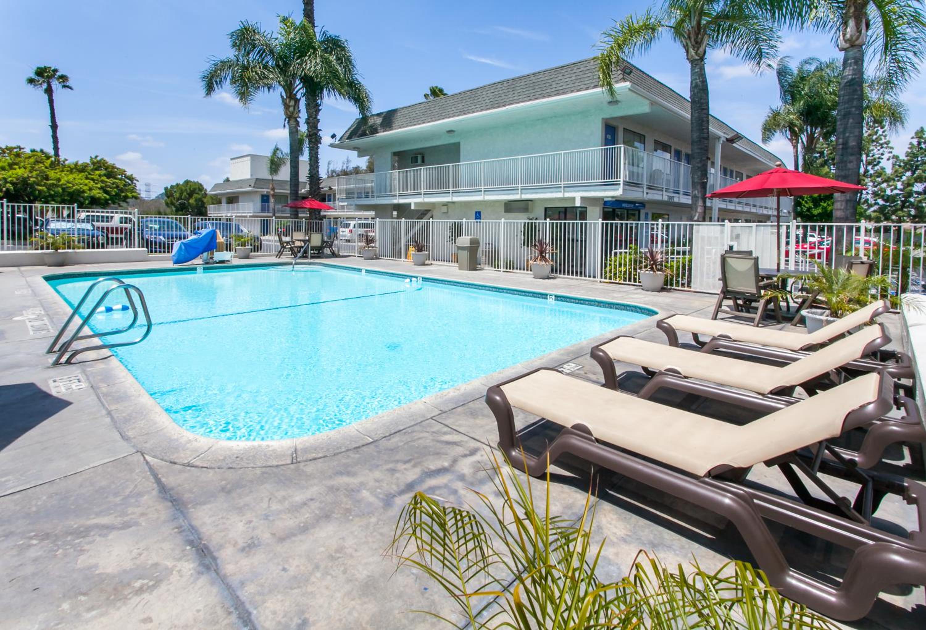 Rosemead Vacations - Motel 6-Rosemead, CA - Los Angeles - Property Image 8