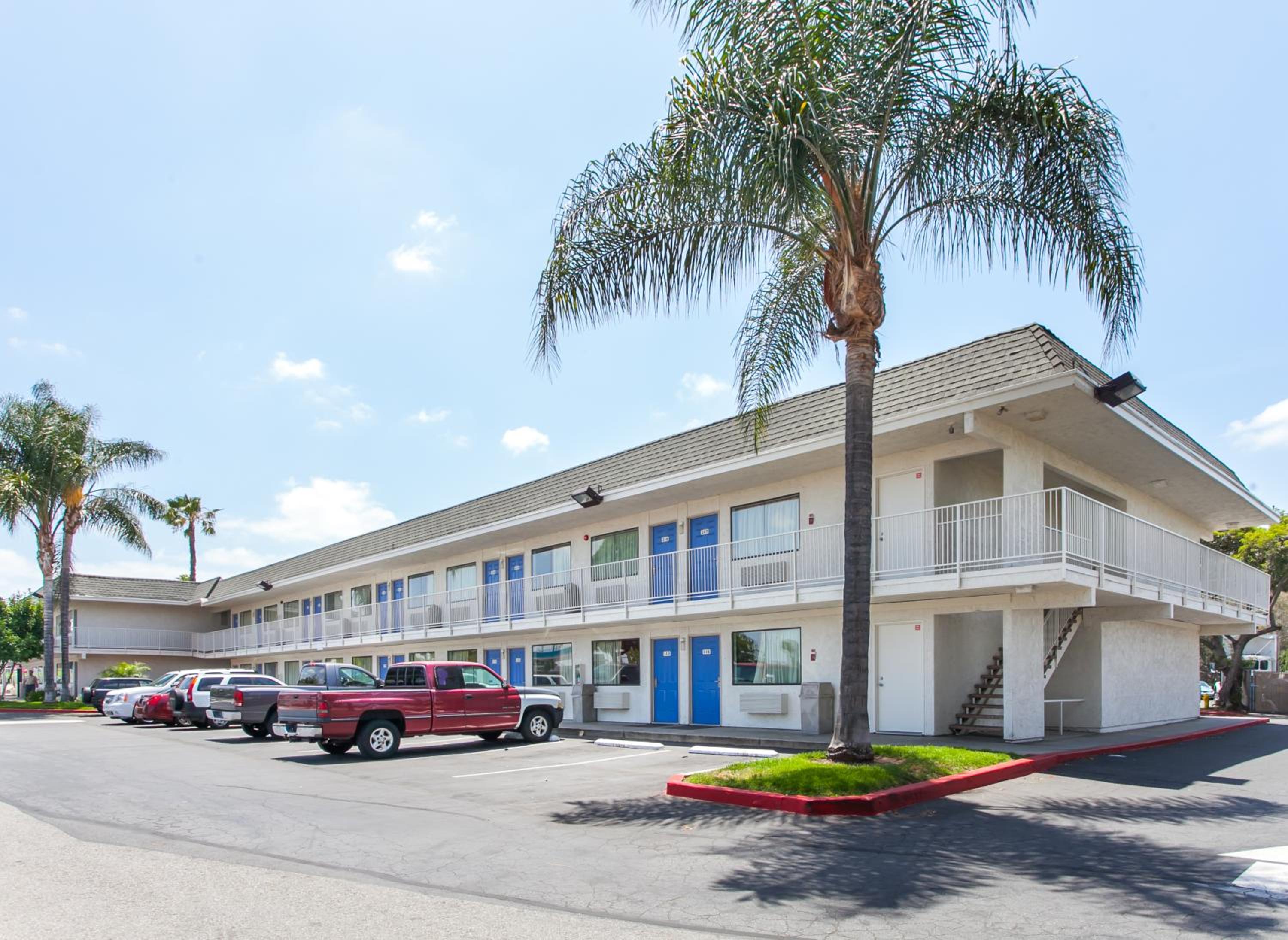Rosemead Vacations - Motel 6-Rosemead, CA - Los Angeles - Property Image 2