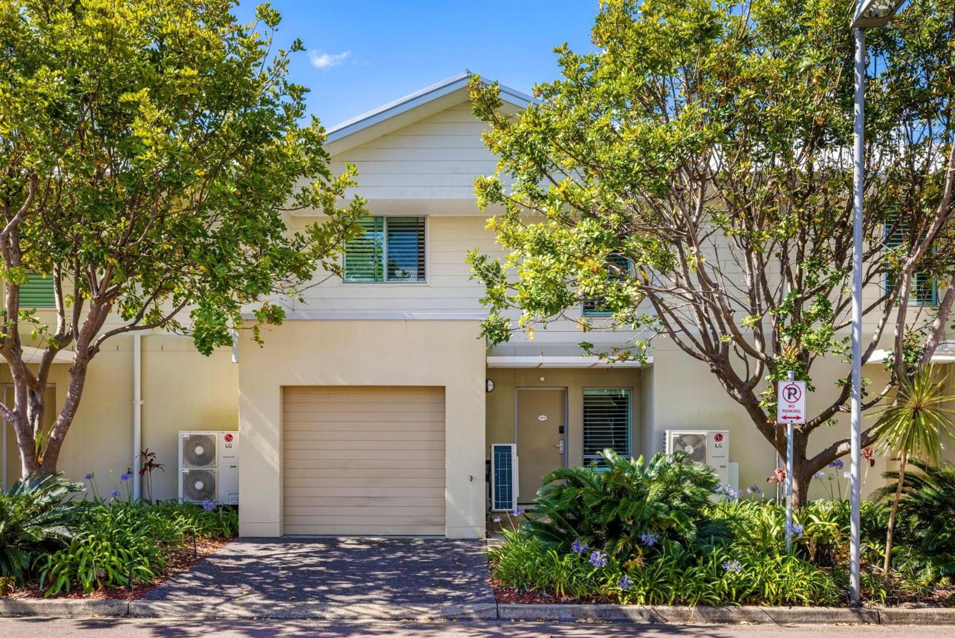 514 Oaks Pacific Blue Townhouse