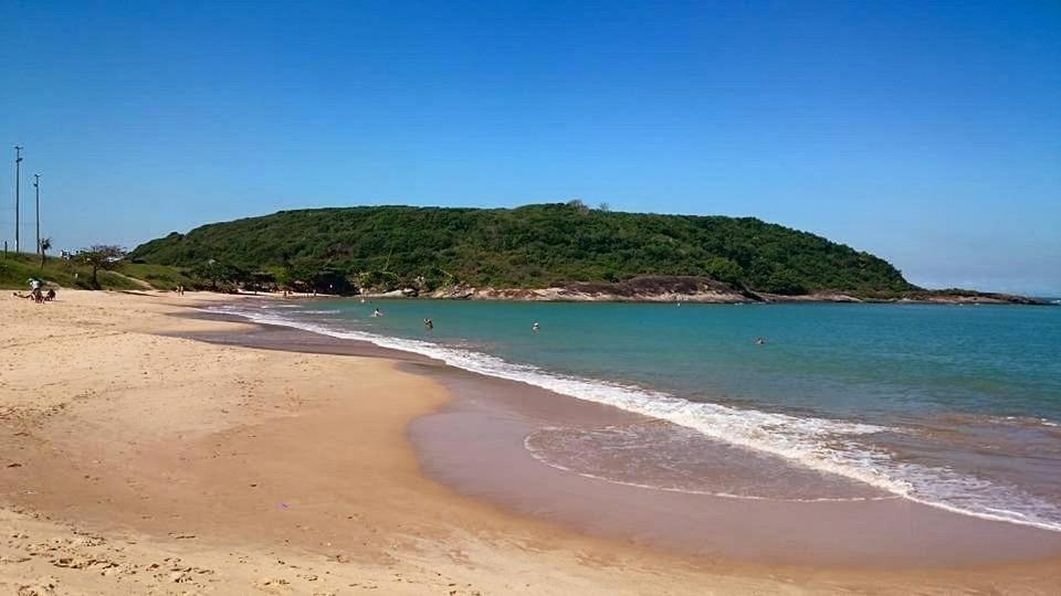 Ap Enseada Azul ES Pé na Areia