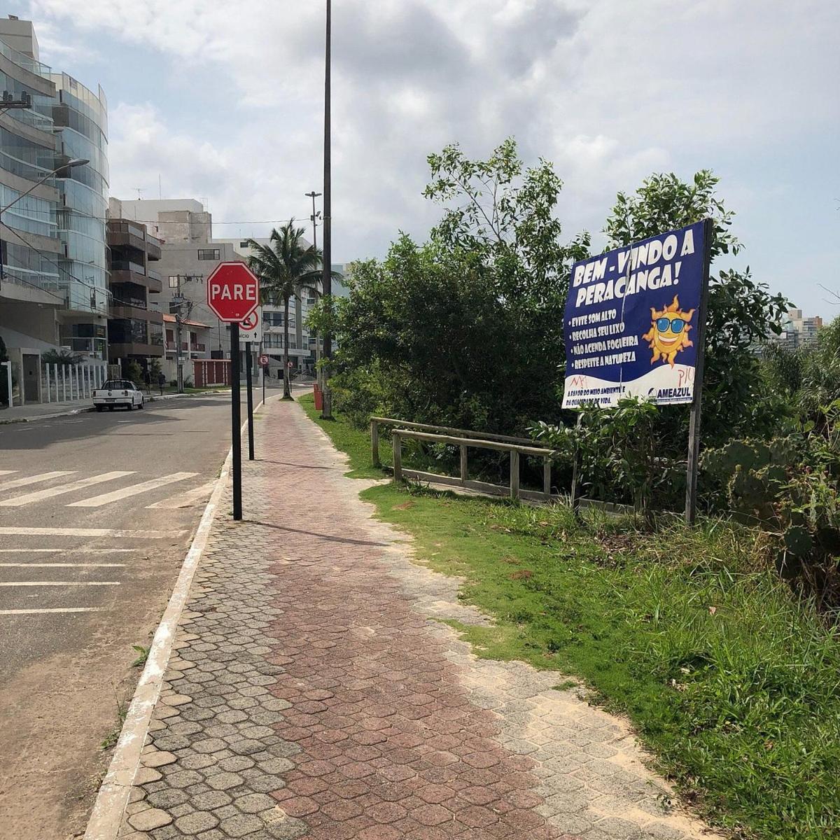 Ap Enseada Azul ES Pé na Areia