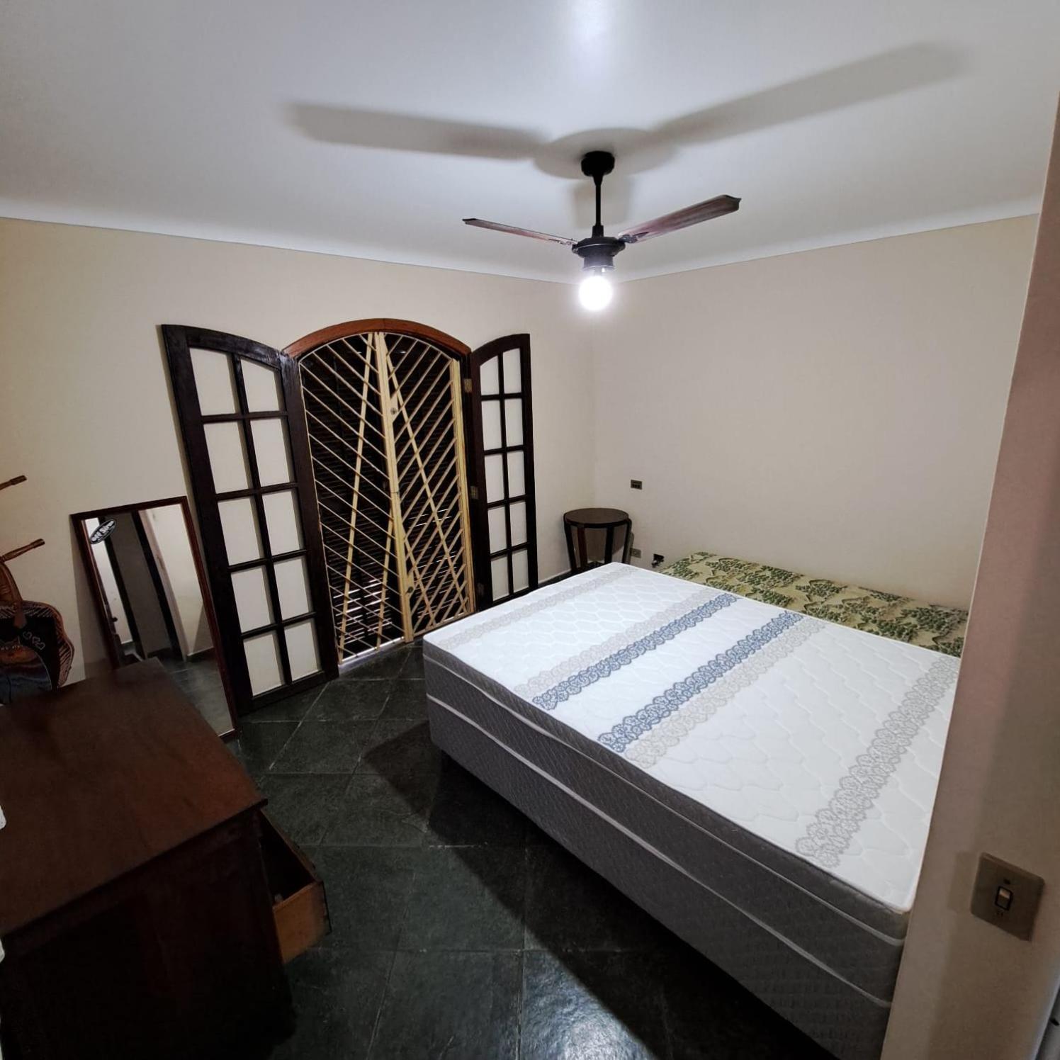 Casa Temporada Caragua com Piscina e Churrasqueira