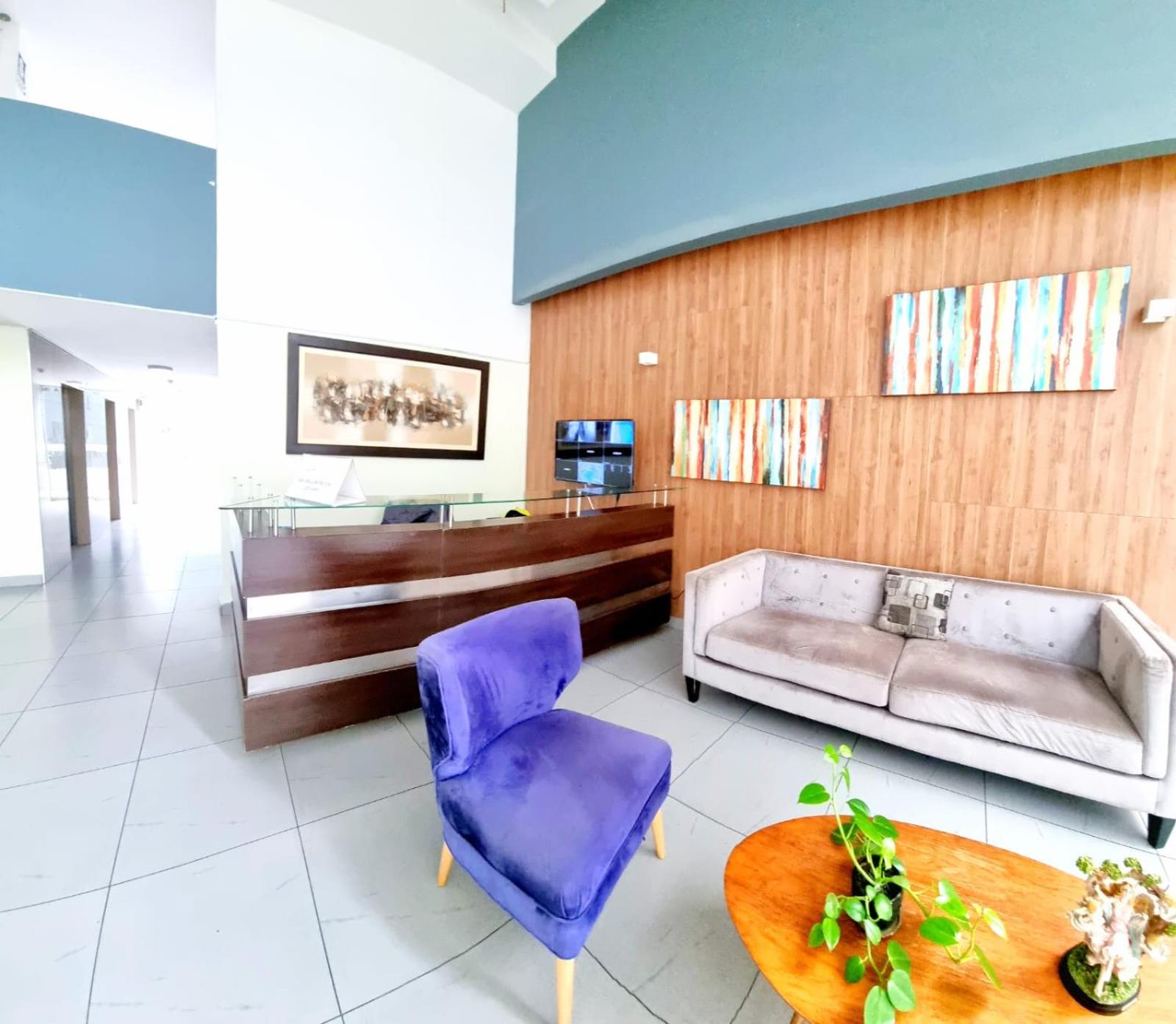 Suite Costanera Airport frente al Mar 1B1002 view 4