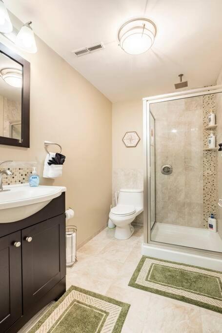 Annapolis Retreat - 7 mins from DTA! view 2