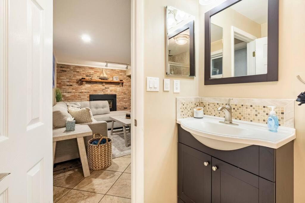 Annapolis Retreat - 7 mins from DTA! view 4