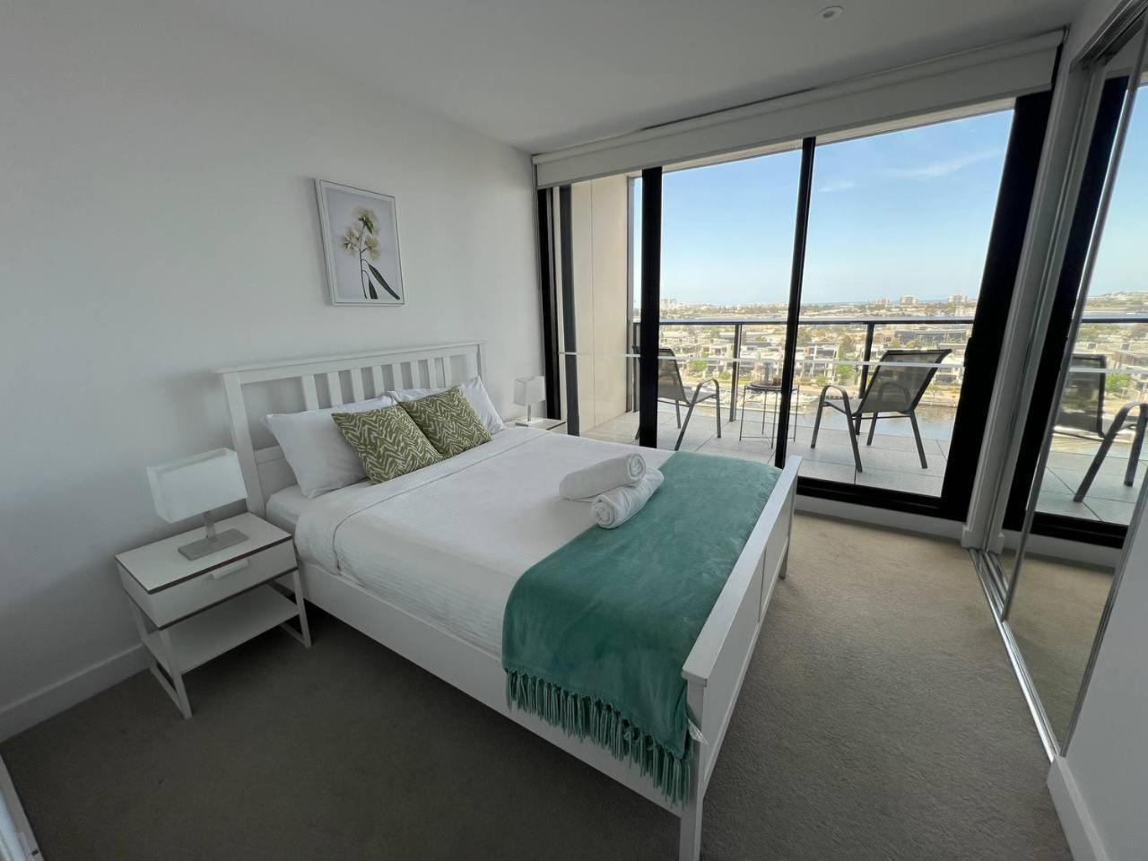 Pars Apartments - Collins Wharf Waterfront, Docklands photo 50 of 59