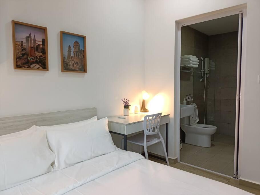Twin Rooms with Swimming Pool & Wi-Fi Netflix at Cyberjaya Nearby KLIA photo 2