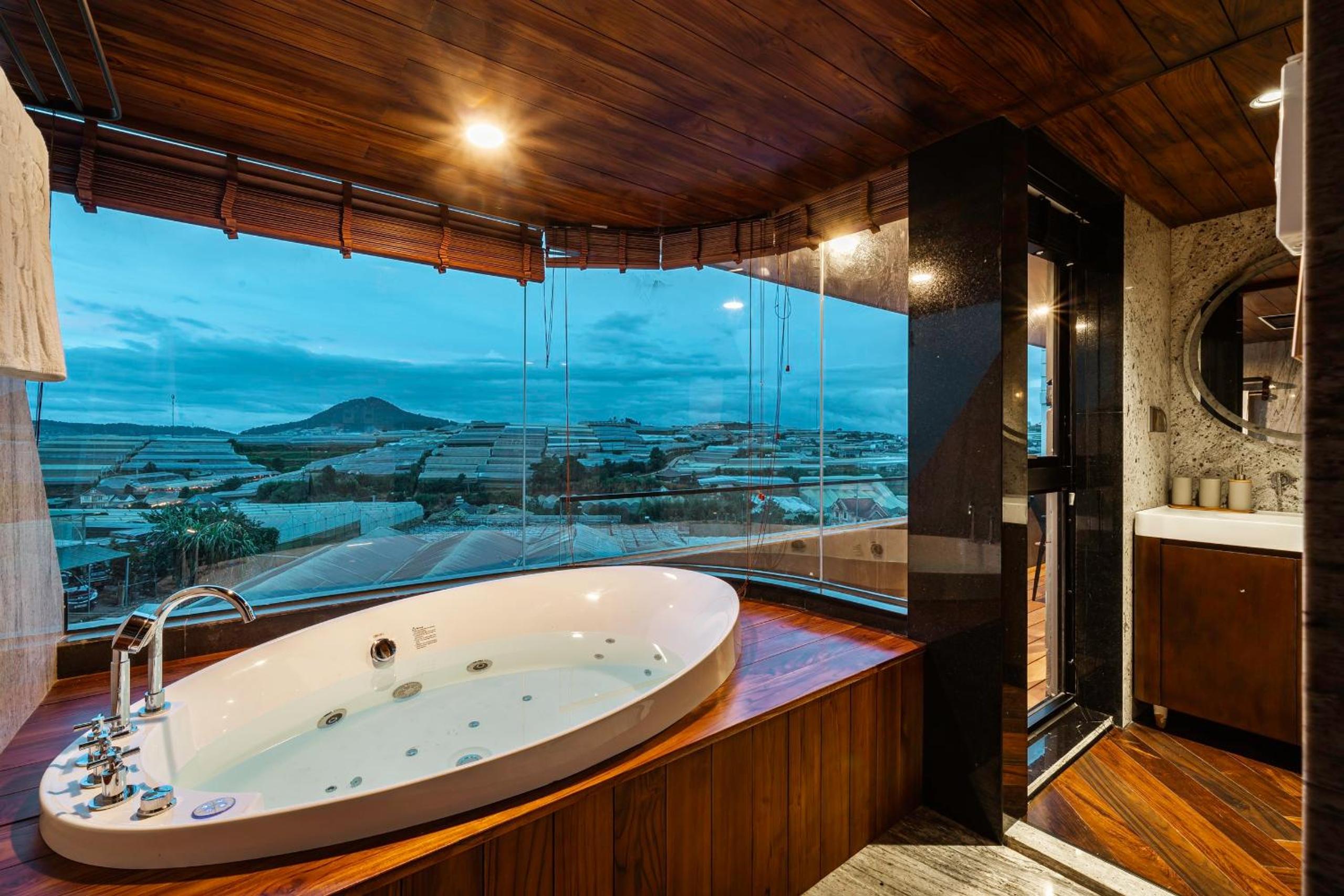 Biệt Thự Nam Hồ Đà Lạt - Villa Luxury Nam Hồ view 4