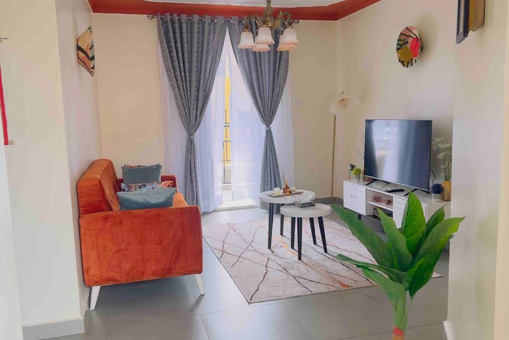 Cozy Apt, Near Acacia Mall, UnLtd WIFI, Netflix,