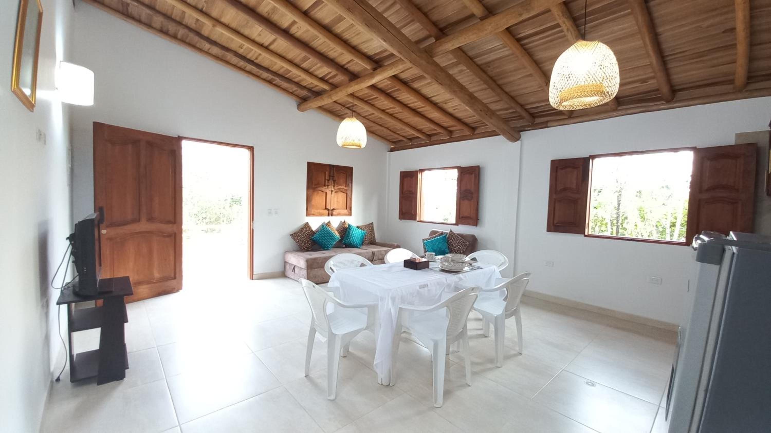 CASAS CAMPESTRES VILLA COVA Da IRIA BARICHARA