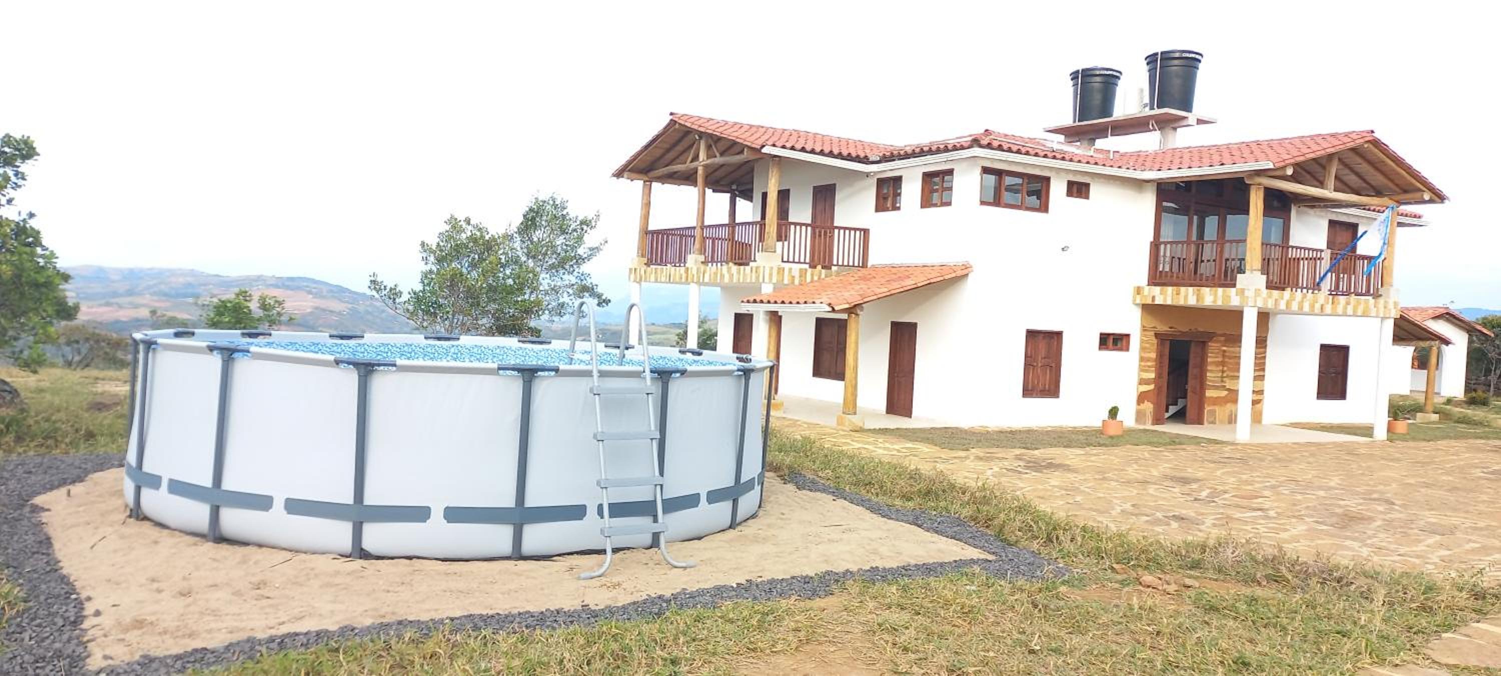 CASAS CAMPESTRES VILLA COVA Da IRIA BARICHARA
