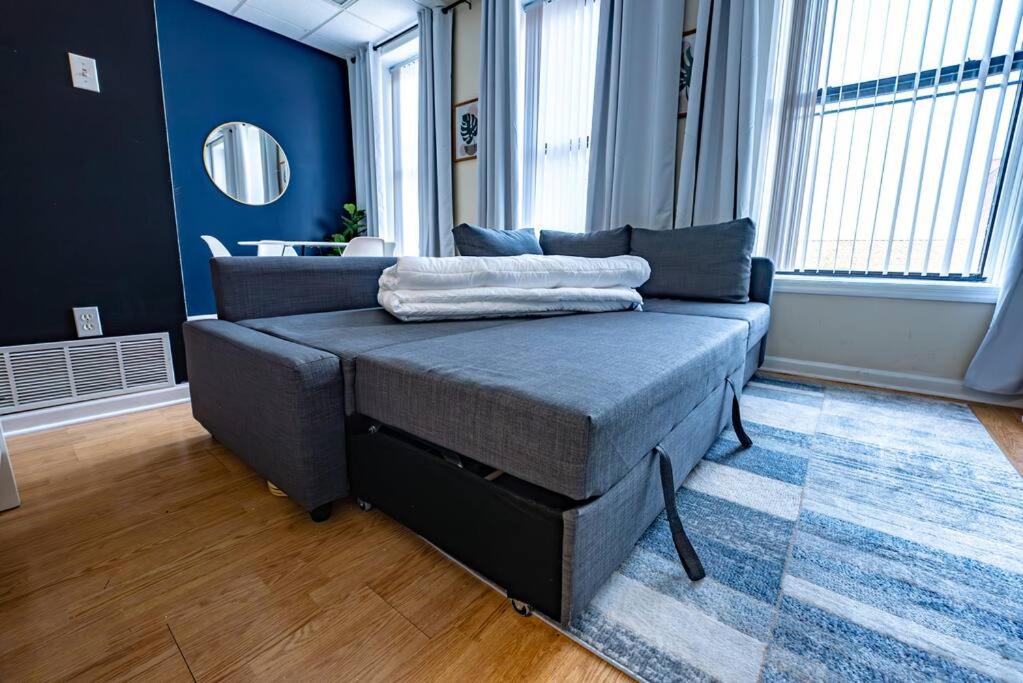Brand New Cozy 2B & 1B I Downtown Wifi I Free Parking view 2