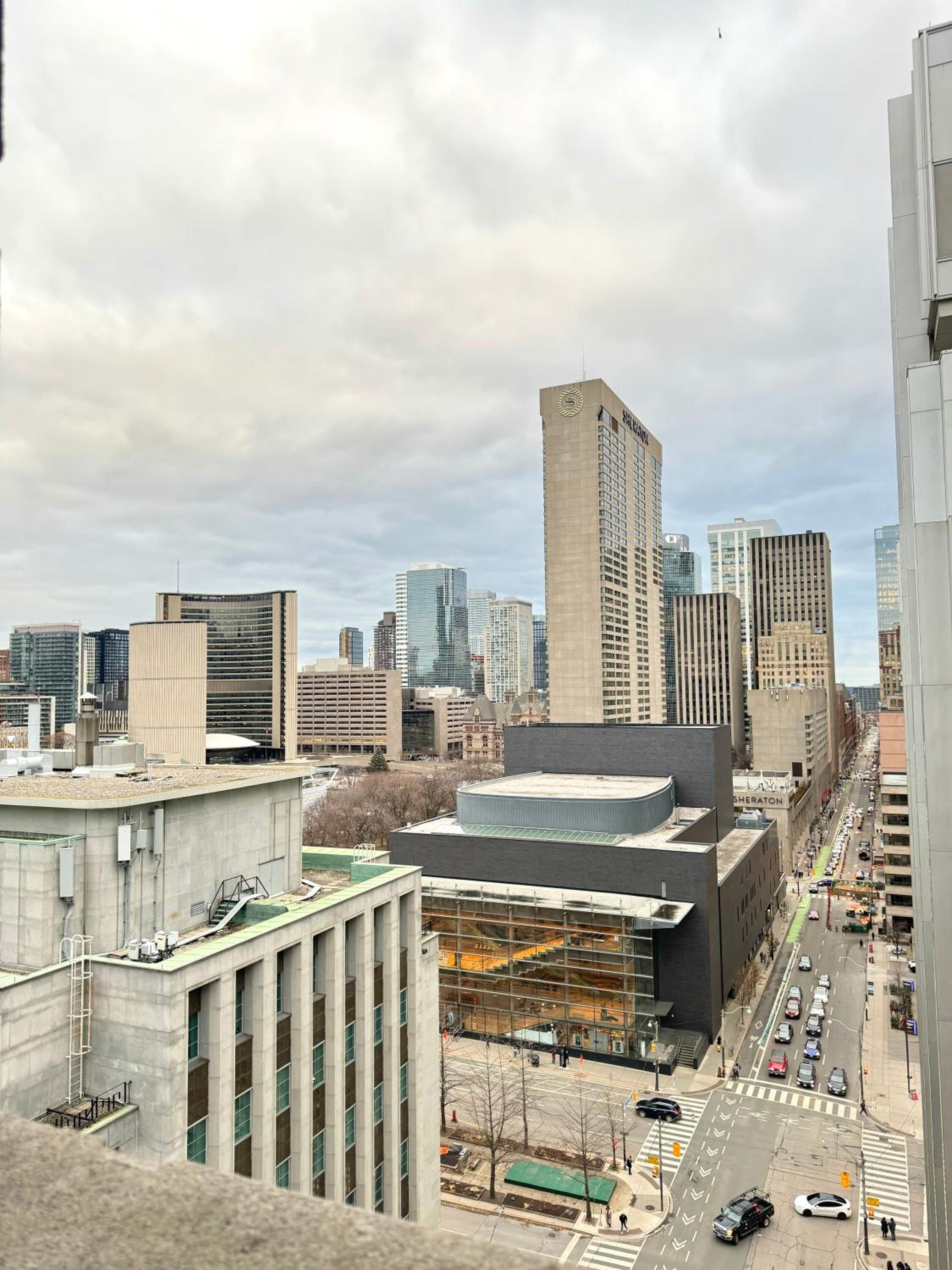 Boutique Suite in Downtown Toronto, Free Parking!