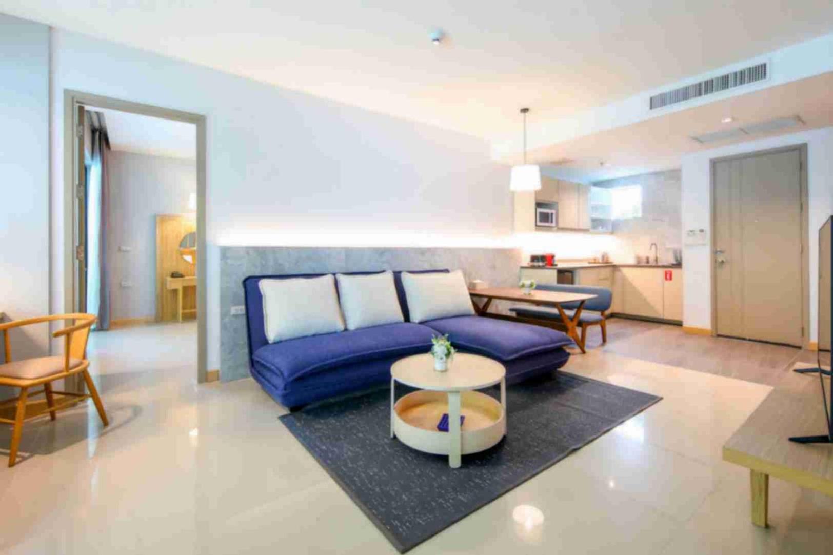 CRAFT Resort & Villas, Phuket Town - scheduled shuttle to Phuket Old Town