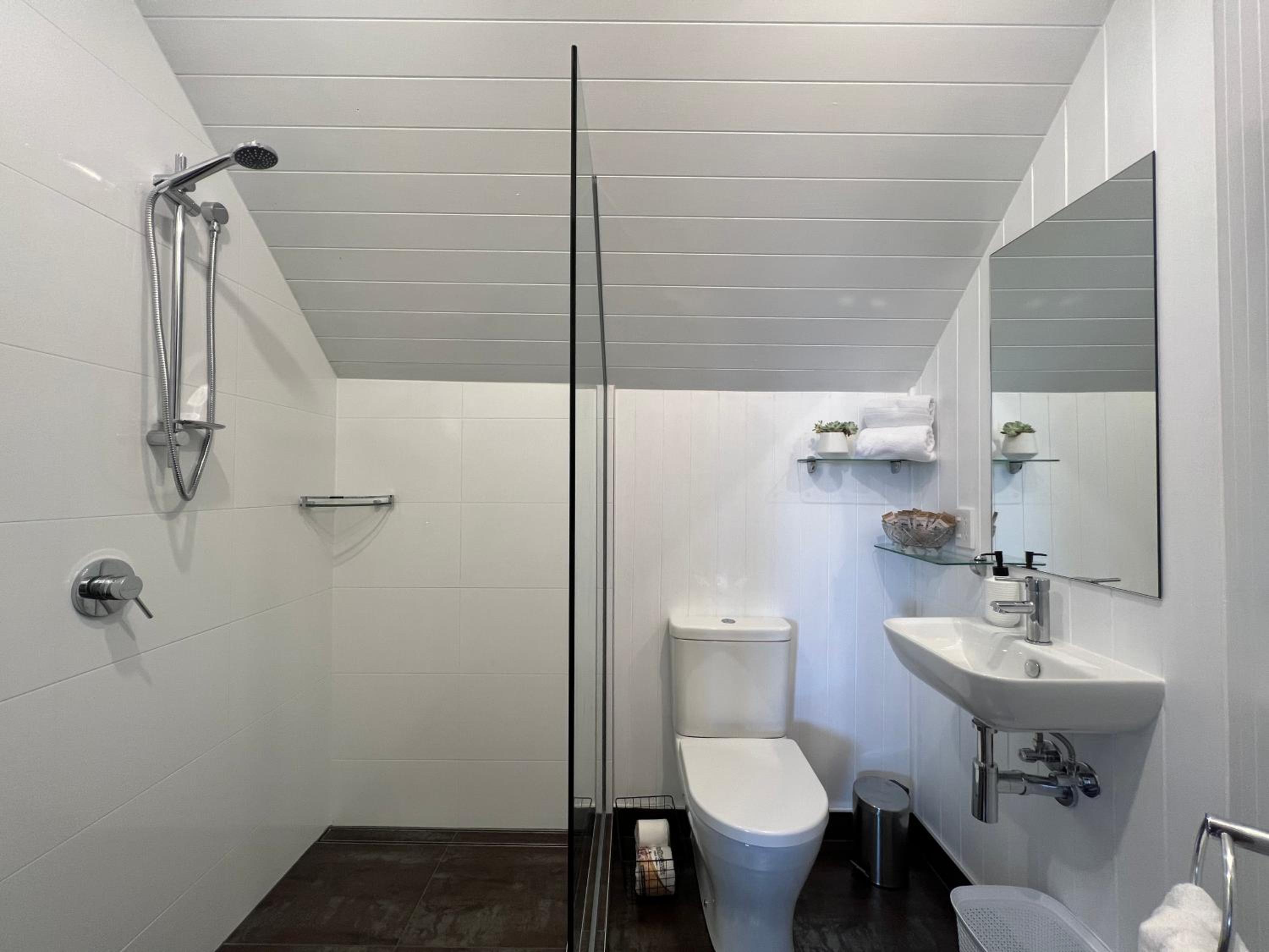 Riverhead Villa