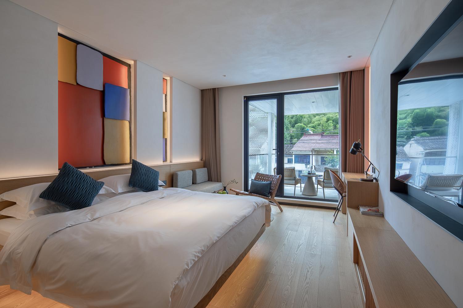 Tingjian Twenty-three Bay Rock Wall Private Soup Designer Homestay