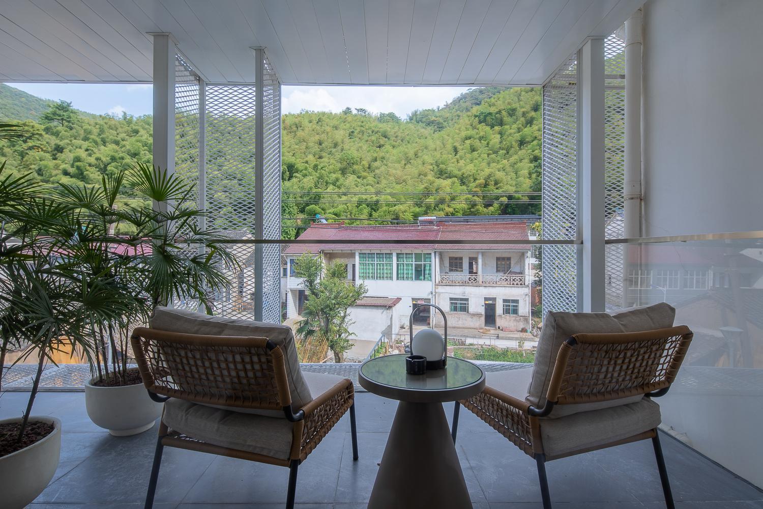 Tingjian Twenty-three Bay Rock Wall Private Soup Designer Homestay
