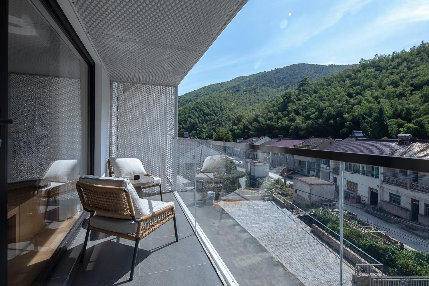 Tingjian Twenty-three Bay Rock Wall Private Soup Designer Homestay