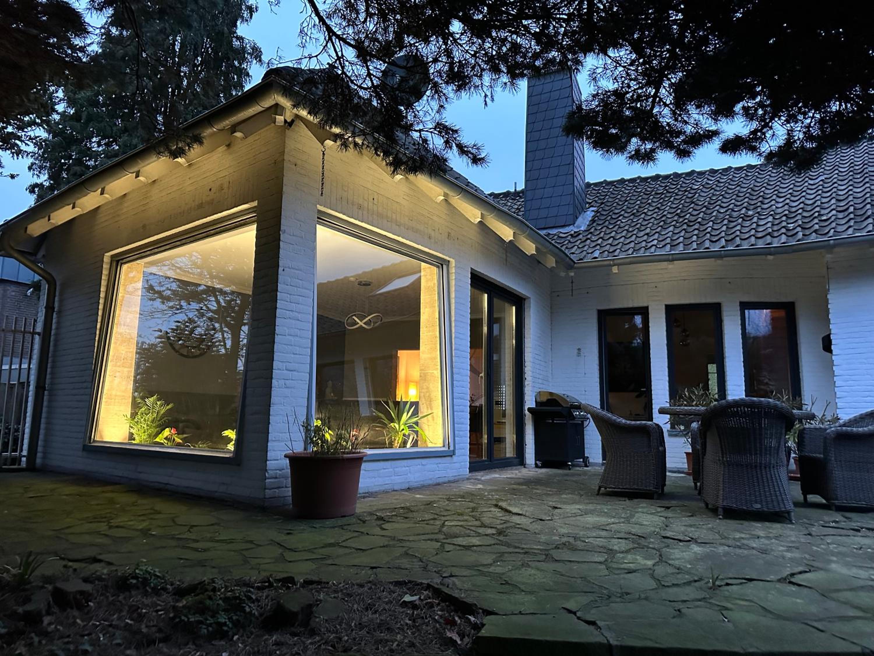 Entspannung am Niederrhein - großes helles Haus mit Kamin
