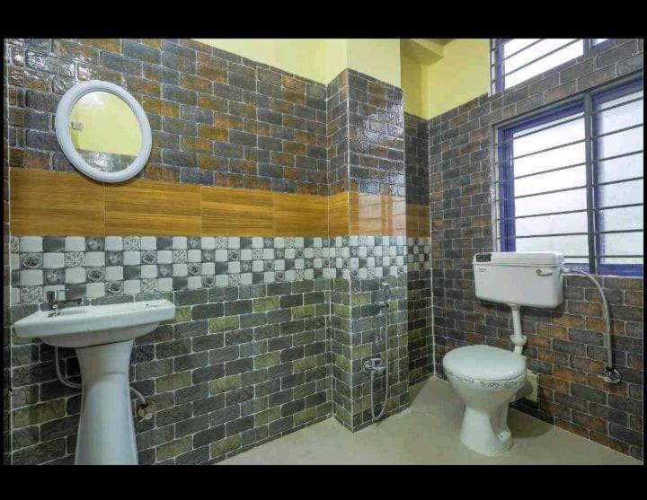 BHAVISHA LUXURY HOSTEL view 4