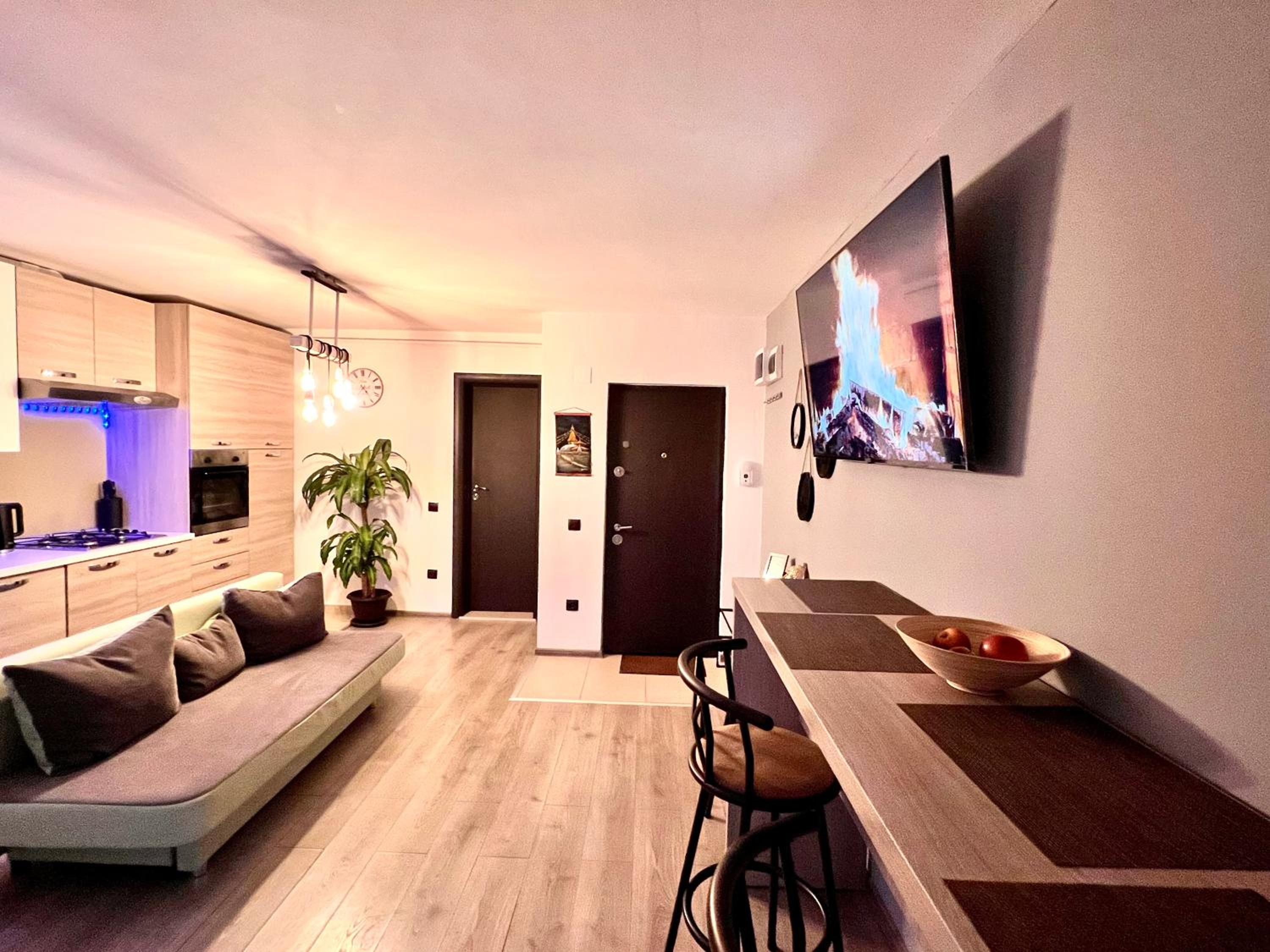 Coresi Bright Apartment Brasov