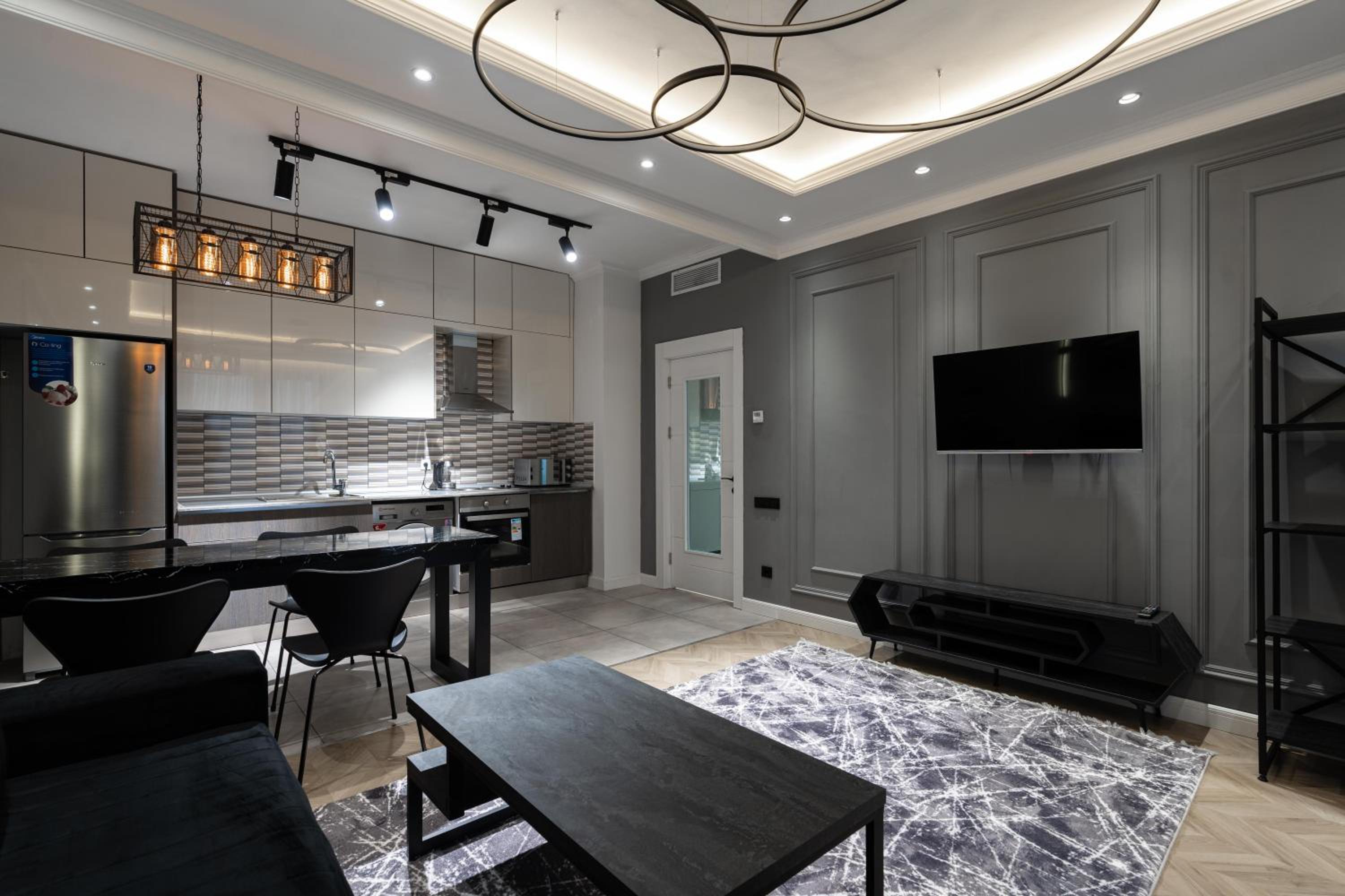 Istanbul Apartment 10 view 3
