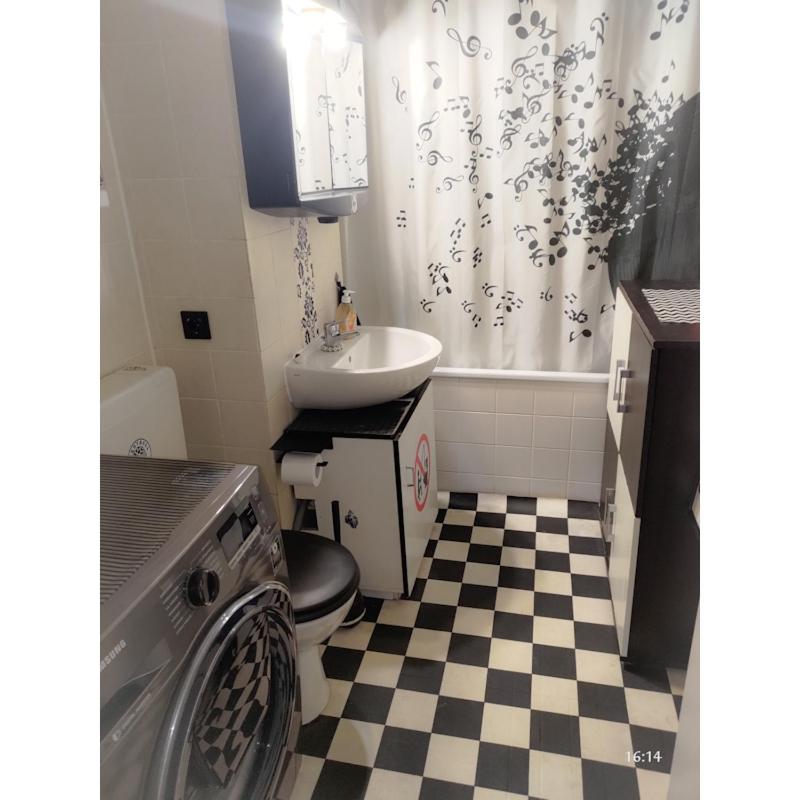 Good located Apartment Subway U6 Wohnung