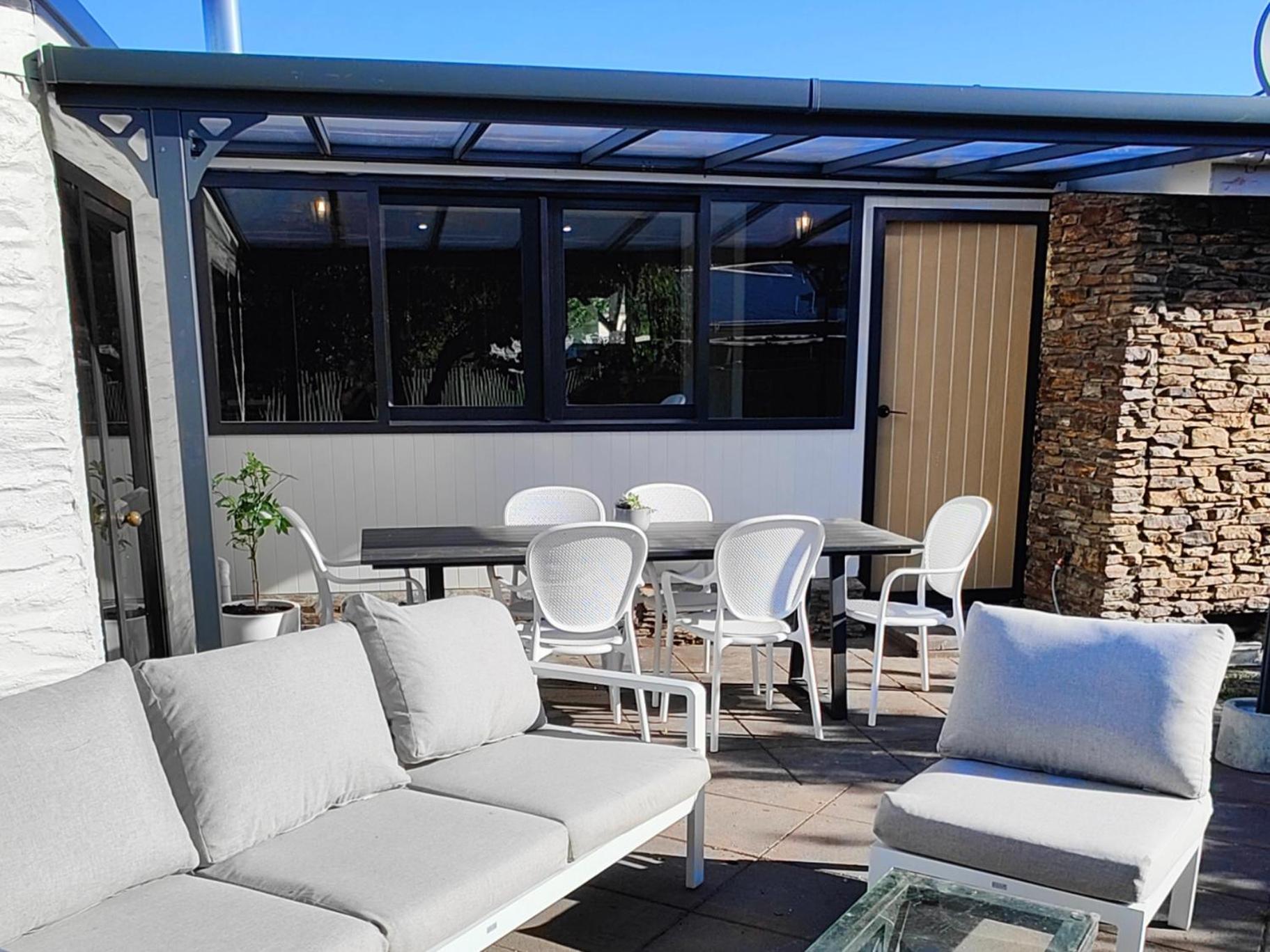 Hotel Holiday retreat in the heart of old Cromwell! - Image 1