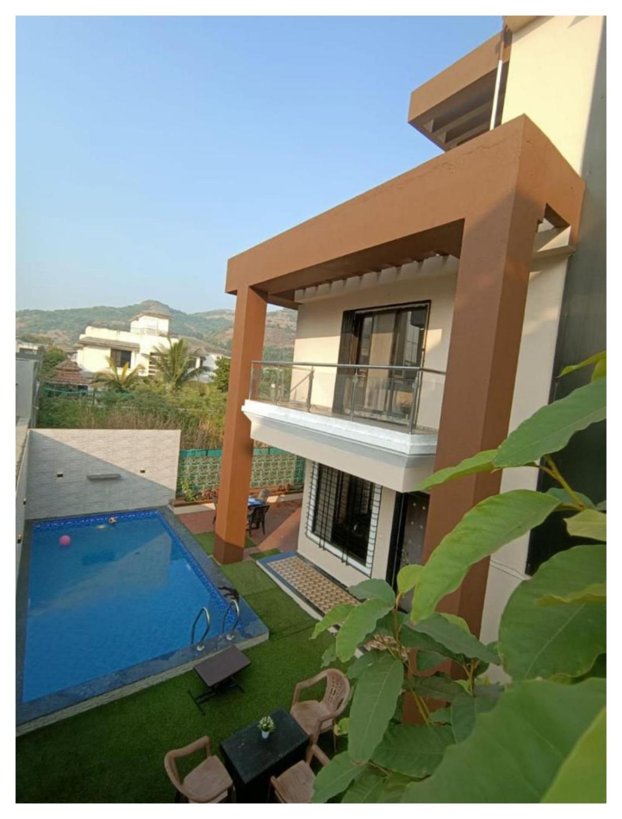 Triumph villa view 3