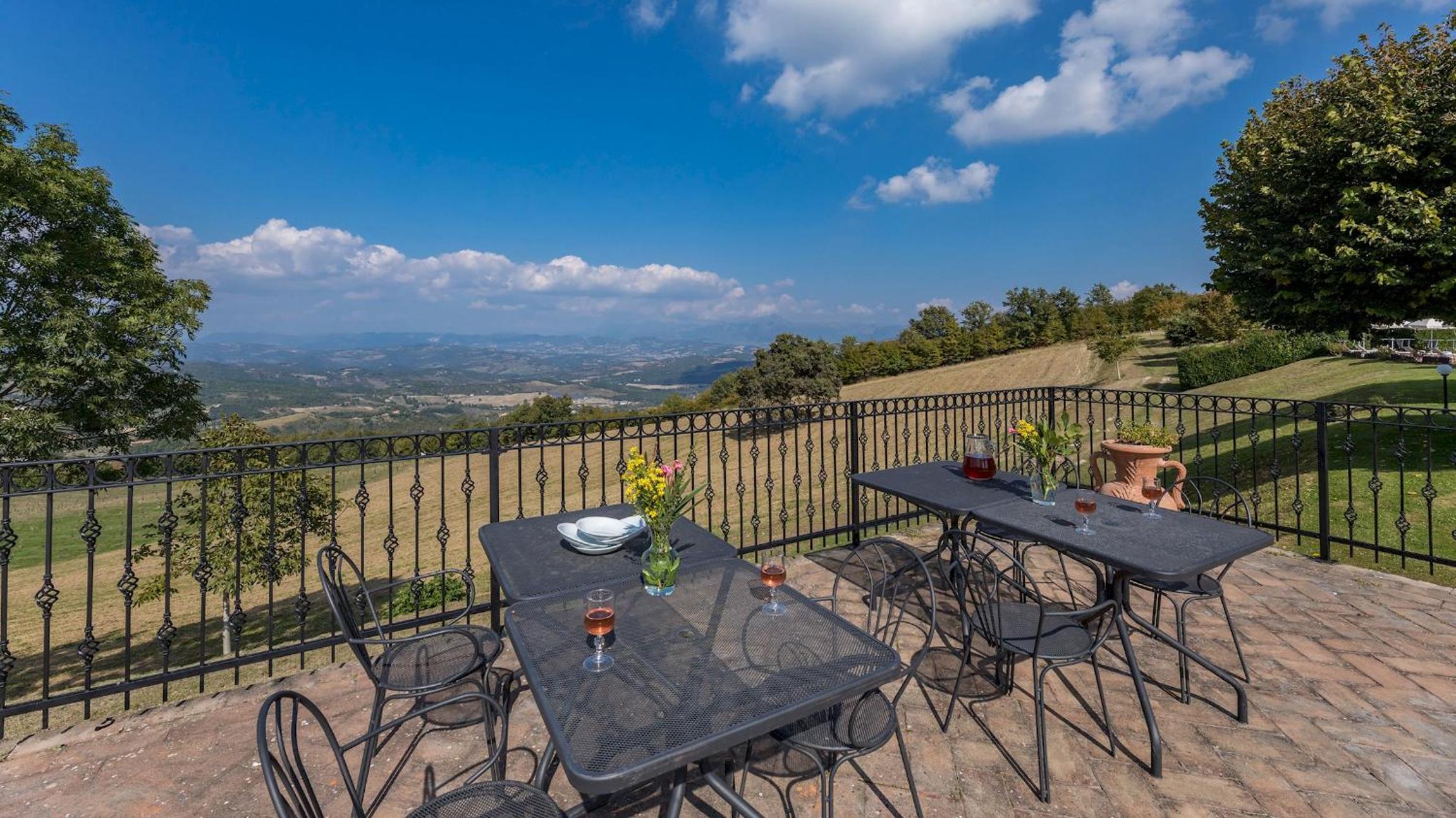 TENUTA MONTIEPOLI 12&3, Emma Villas