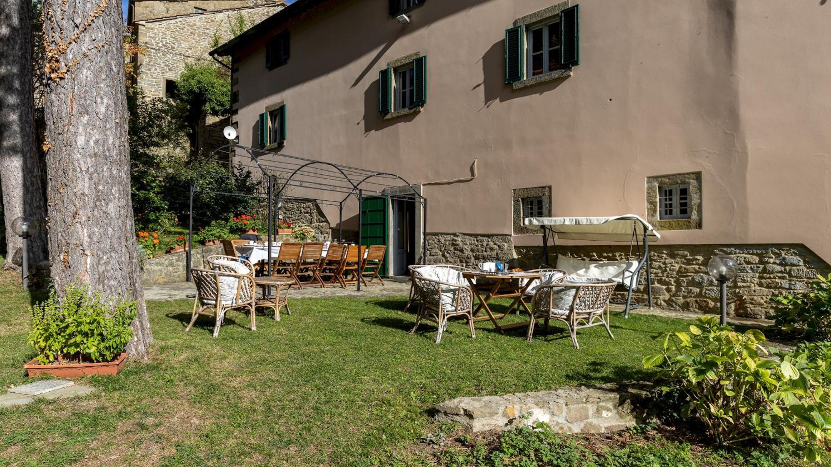 VILLA LA RASSINATA 8, Emma Villas view 5