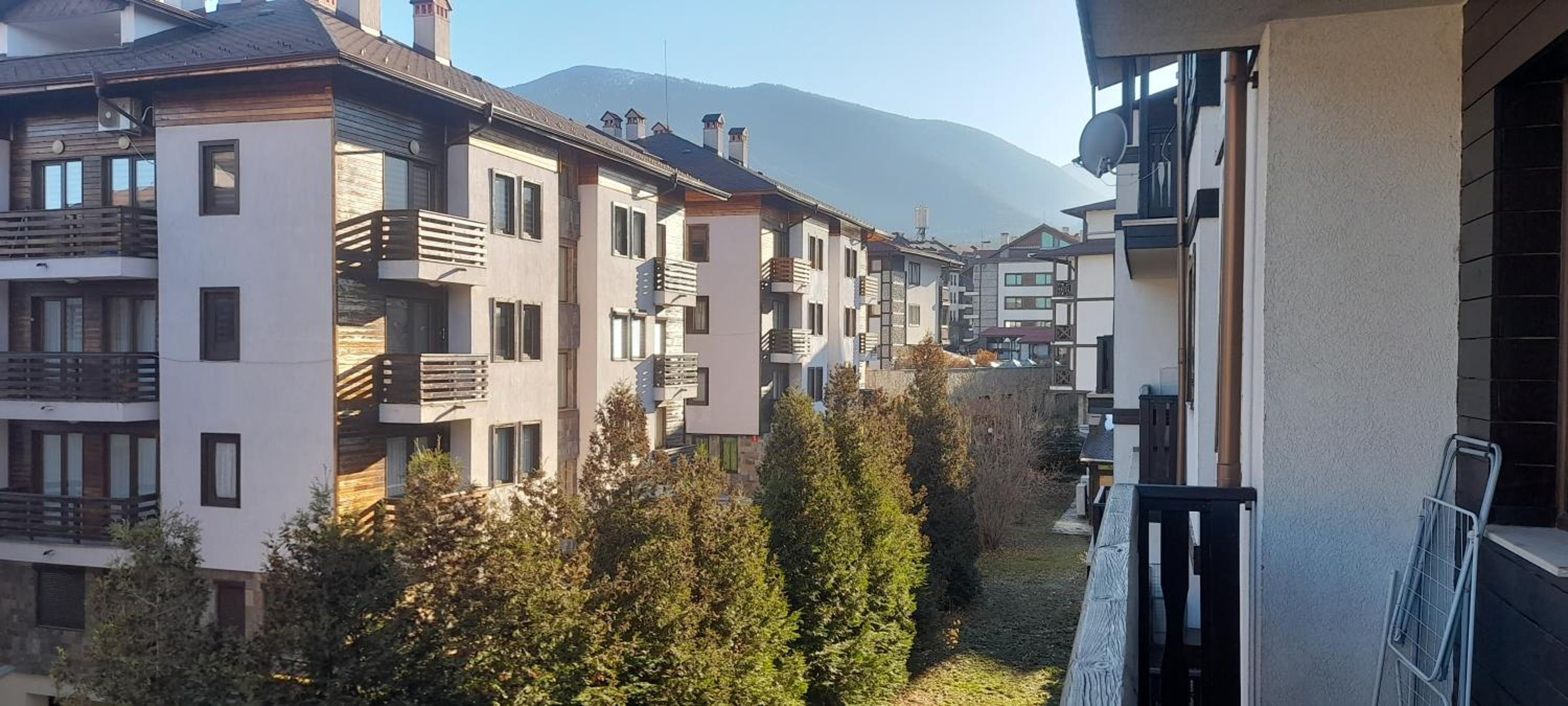 Top location ski-in ski-out and Swimming Pool